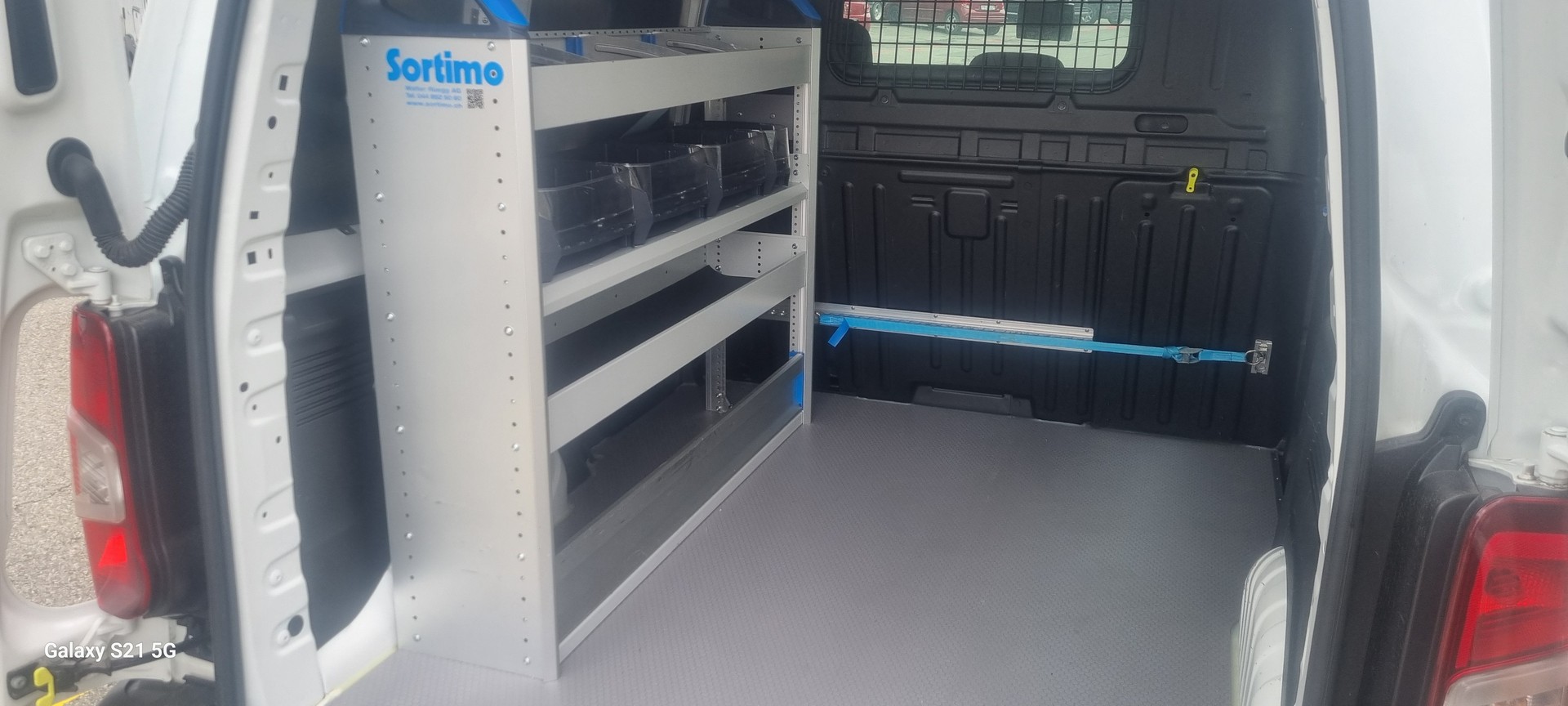 PEUGEOT Partner 1.5 Blue HDi s/s Asphalt 1000kg-image-8