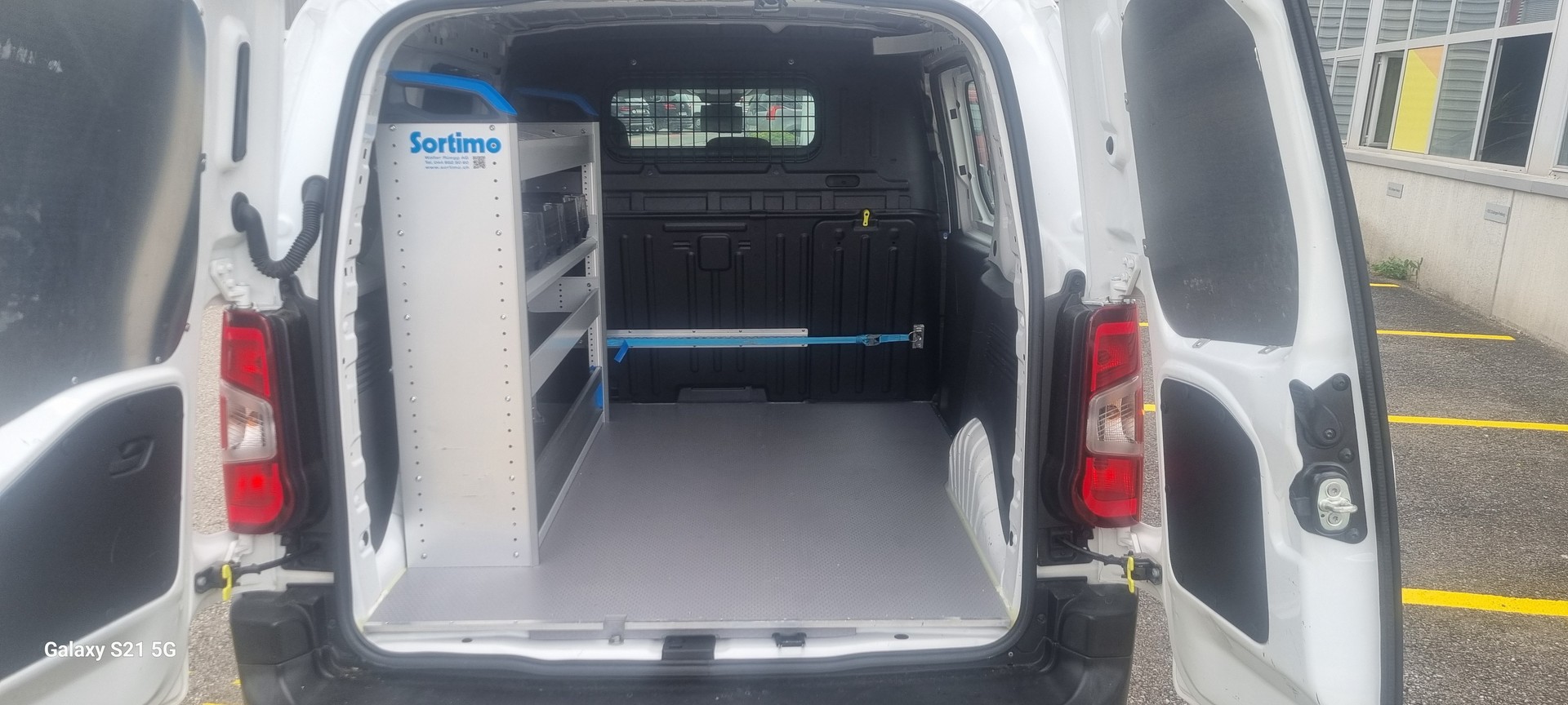 PEUGEOT Partner 1.5 Blue HDi s/s Asphalt 1000kg-image-7