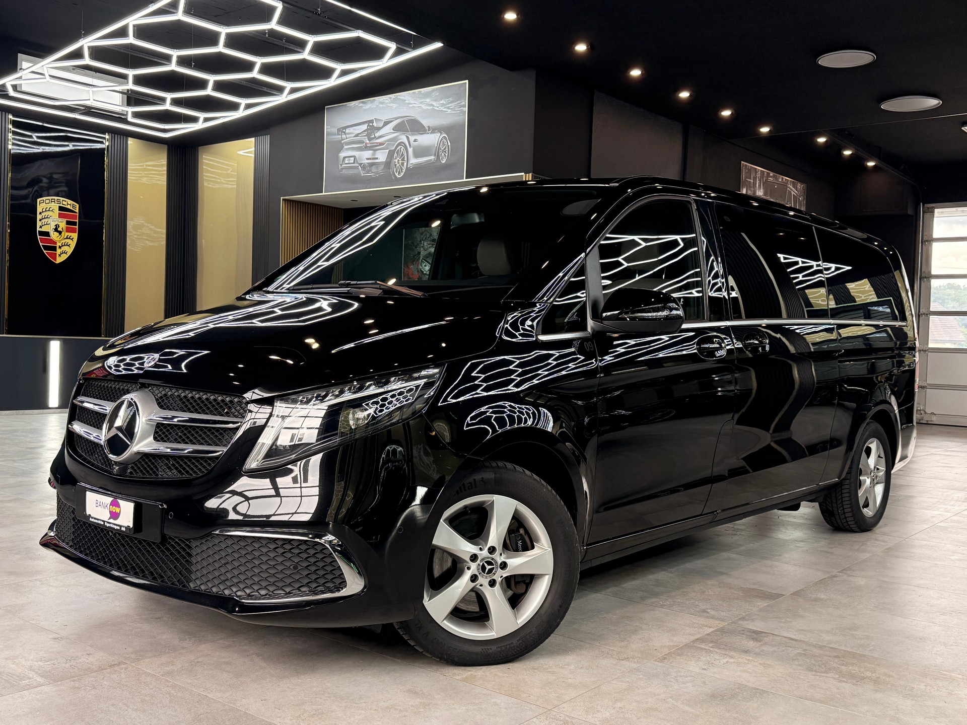 MERCEDES-BENZ V 300 d Extralang Avantgarde 4Matic 9G-Tronic-image-0