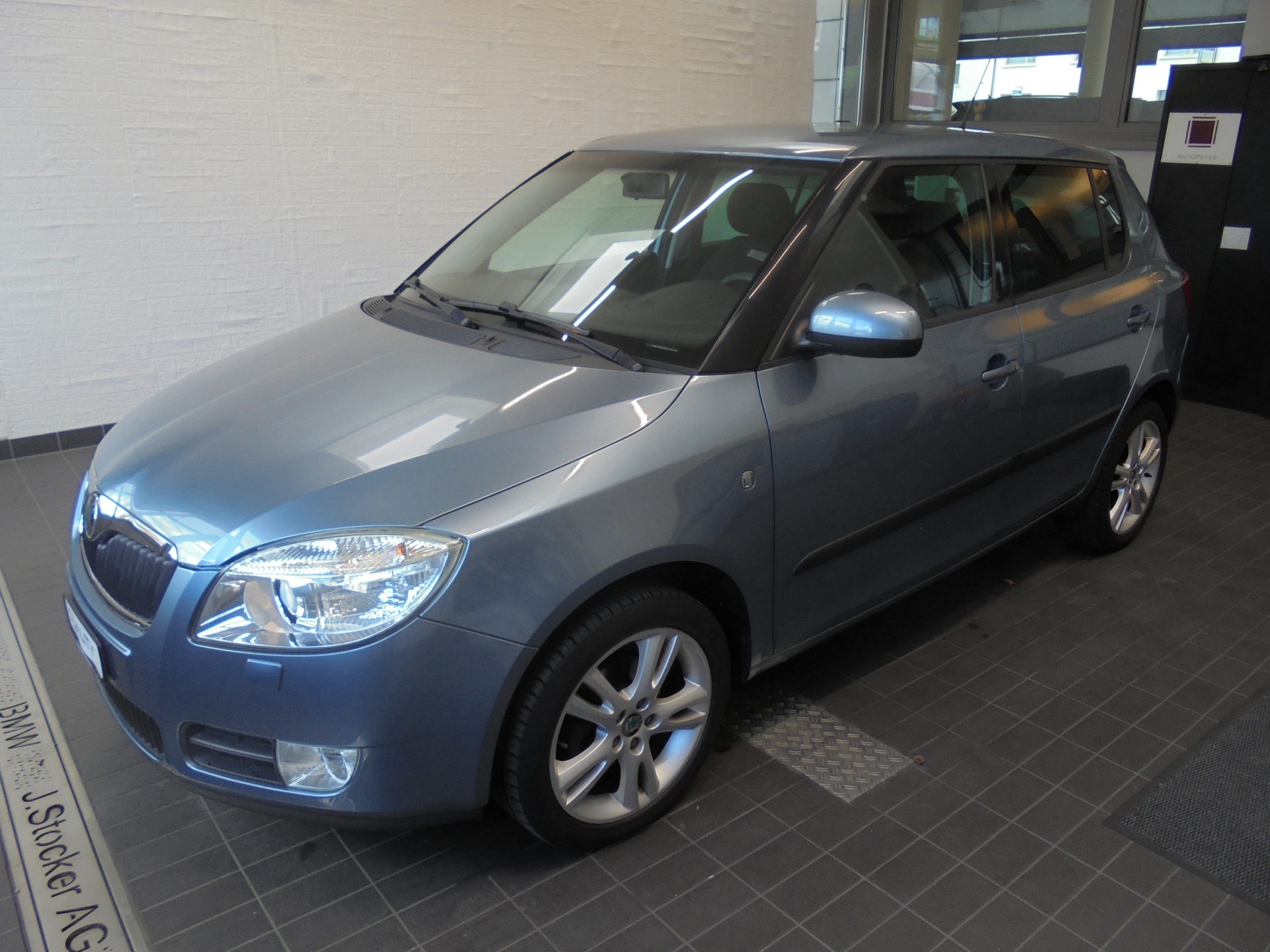 SKODA Fabia 1.6 Elegance Tiptronic-image-0