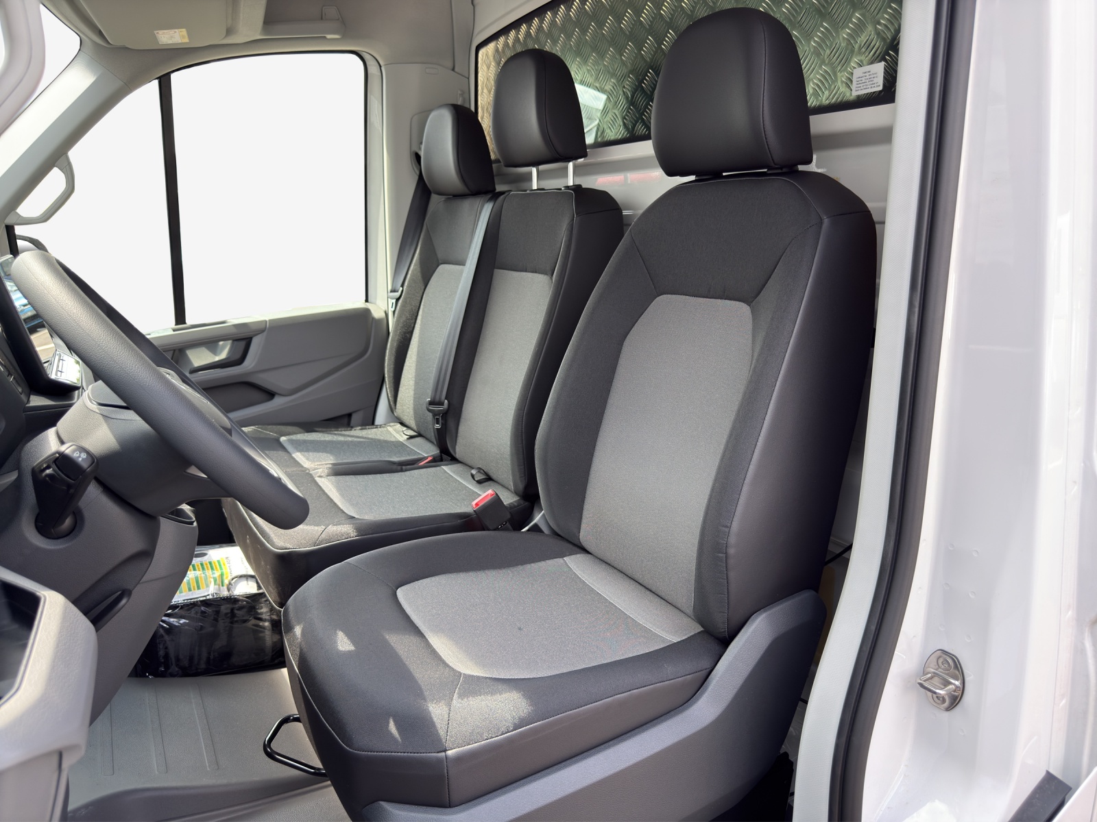 VW Crafter 35 2.0 BiTDI Champion HD L3 Kip./Prit./Kof.+Heb. RWD-image-12