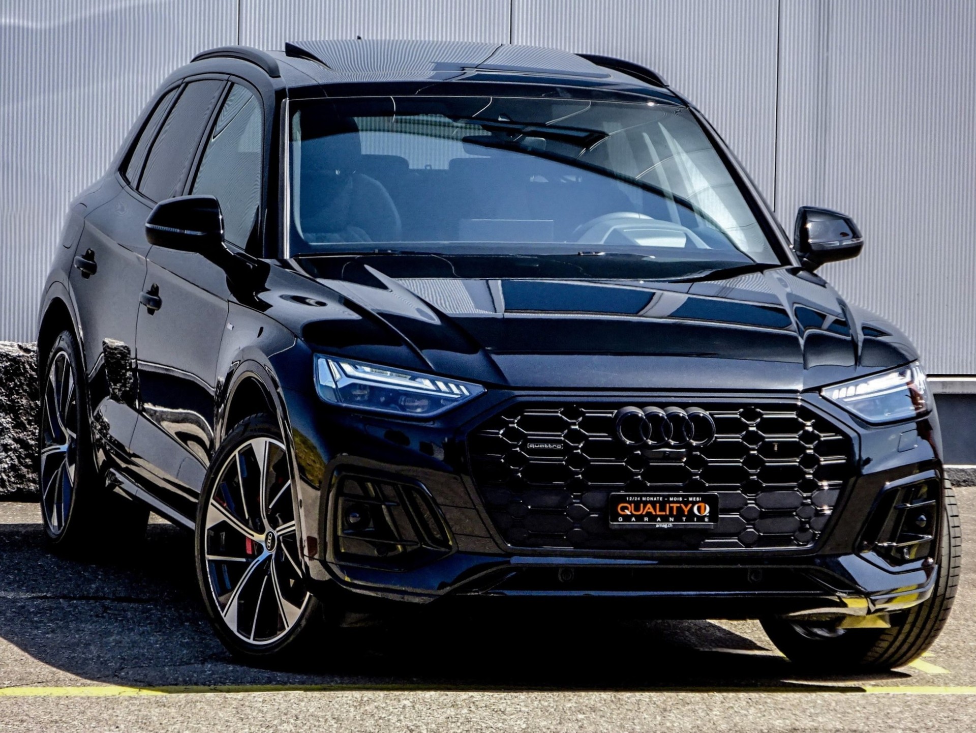 AUDI Q5 40 TDI Black Edition quattro S-tronic // CH-Fahrzeug // Herstellergarantie // COMPETITION // AHK 2400Kg....