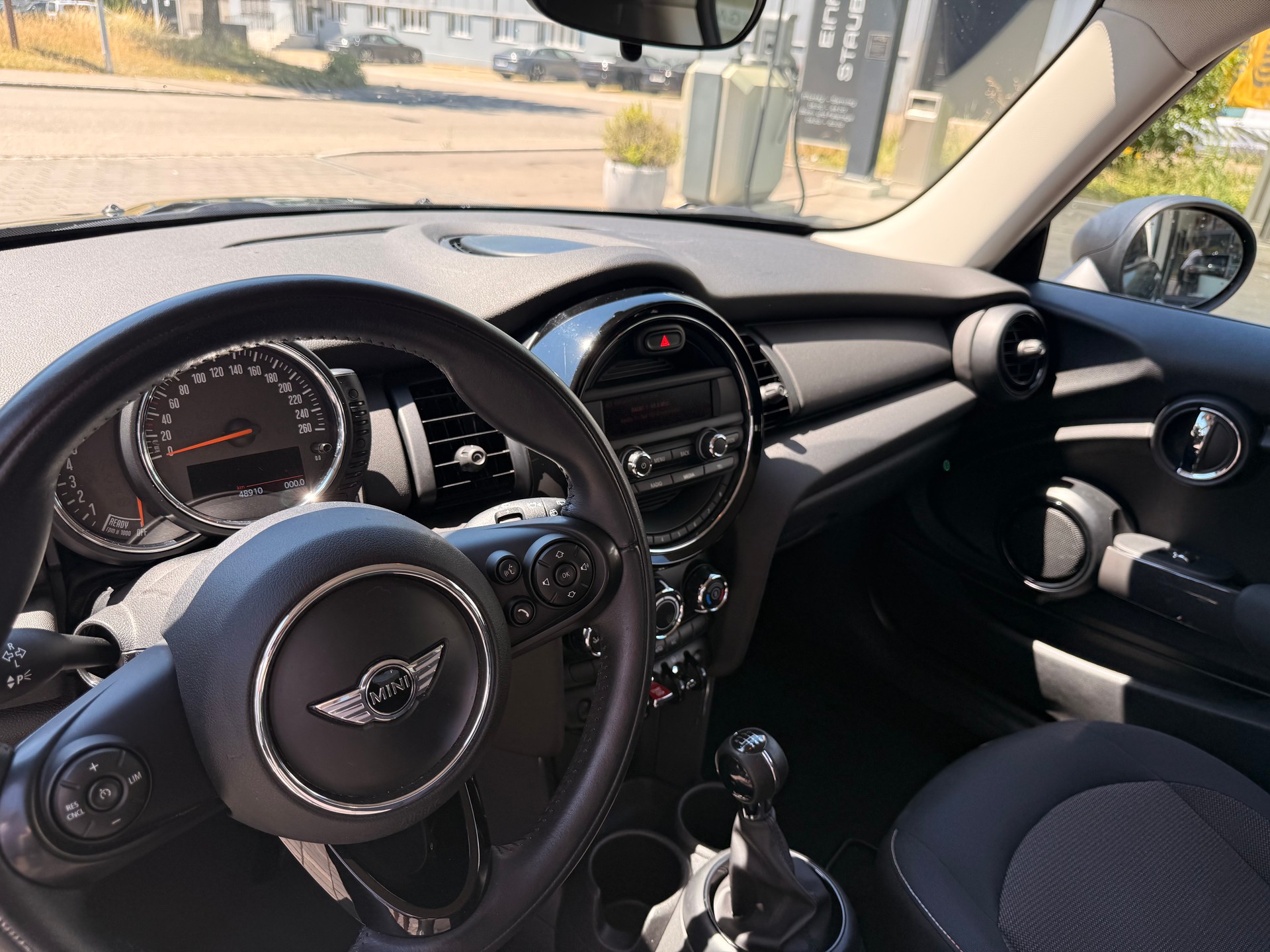 MINI One First-image-10