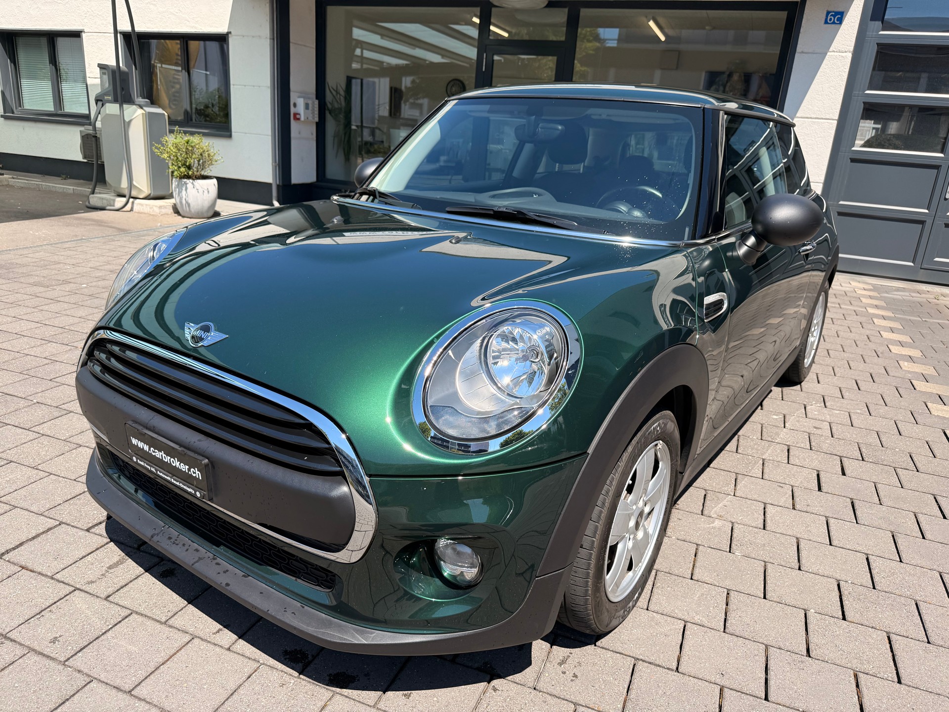 MINI One First-image-0