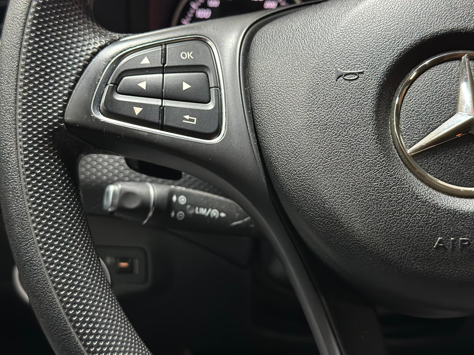 MERCEDES-BENZ A 180 Style 7G-DCT-image-9