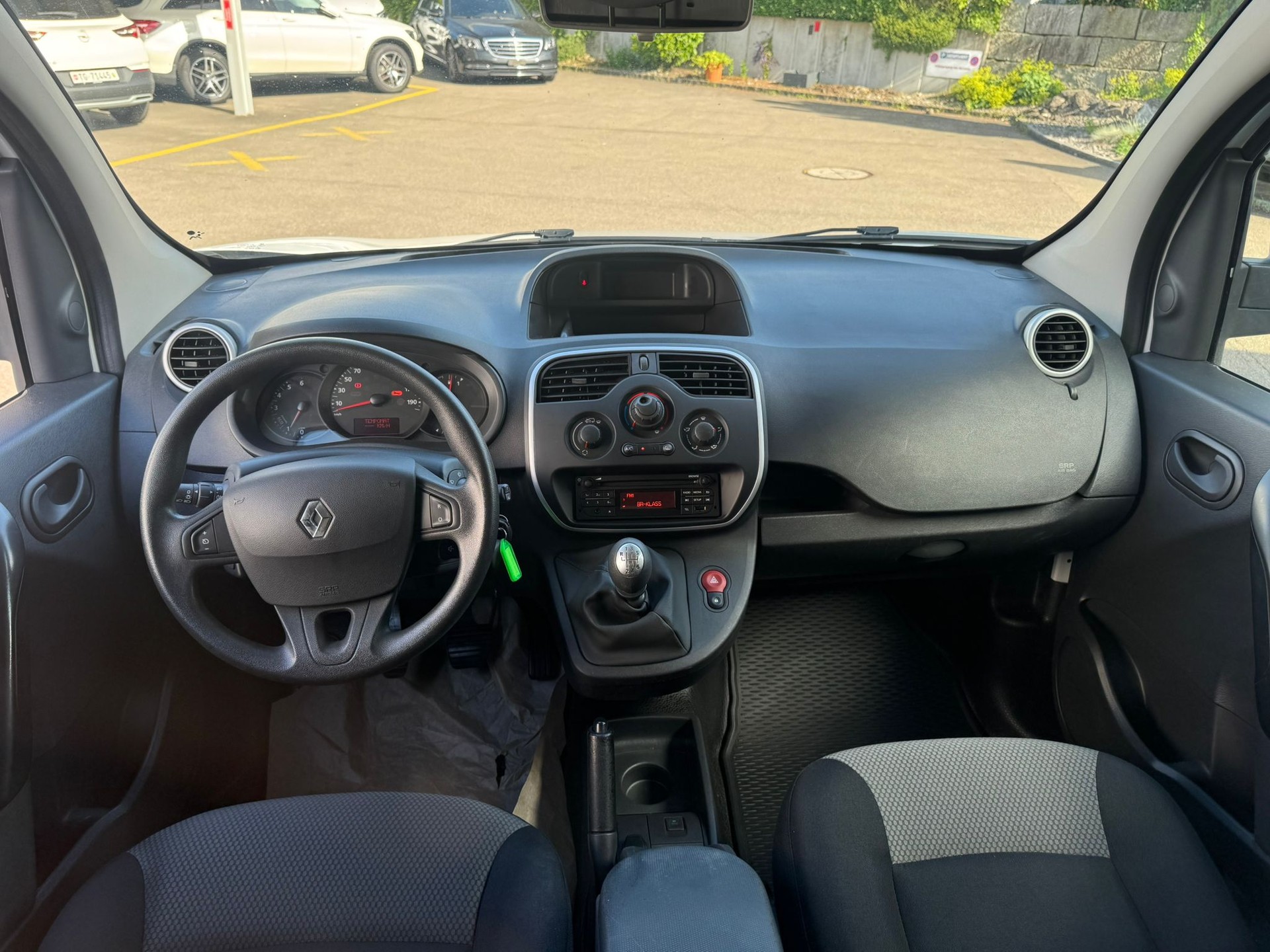 RENAULT Kangoo Medium dCi 95 ENERGY Business-image-11