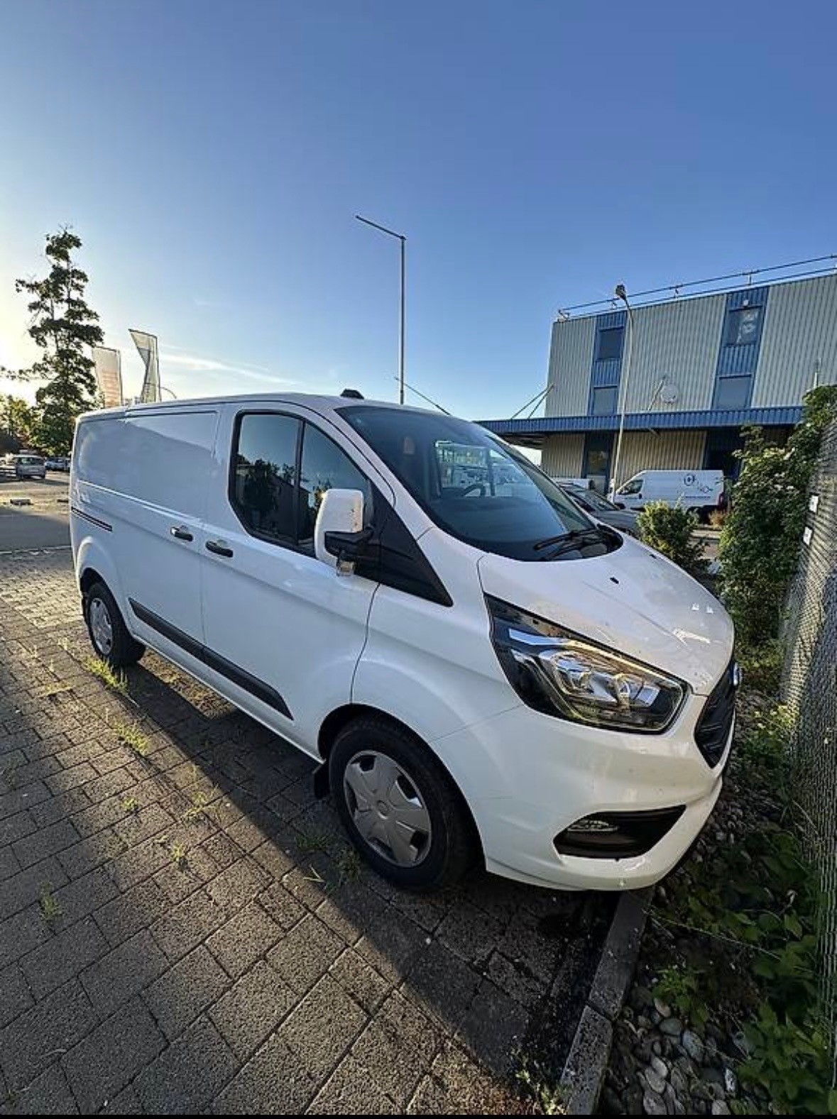 FORD L1H1 Vollausgestattet-image-1
