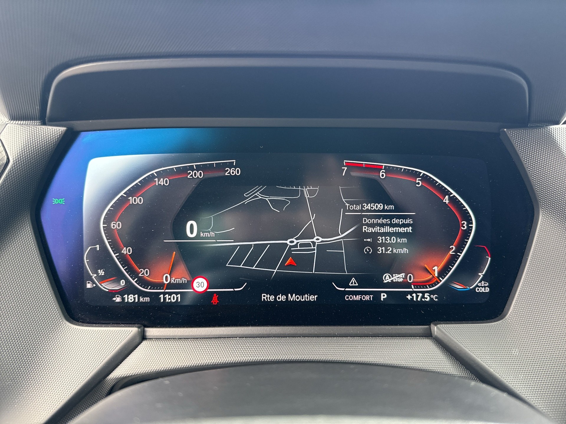 BMW 118i Sport Line Steptronic-image-13
