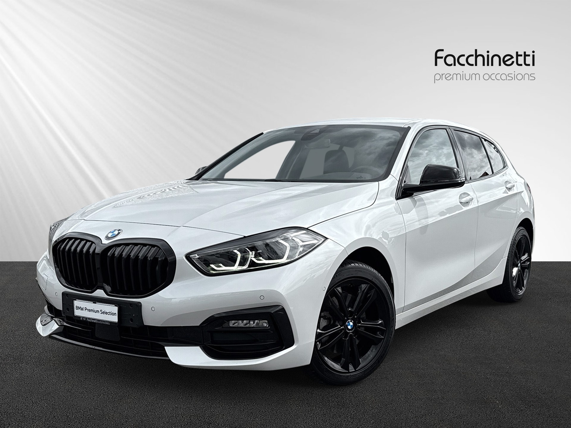 BMW 118i Sport Line Steptronic-image-0