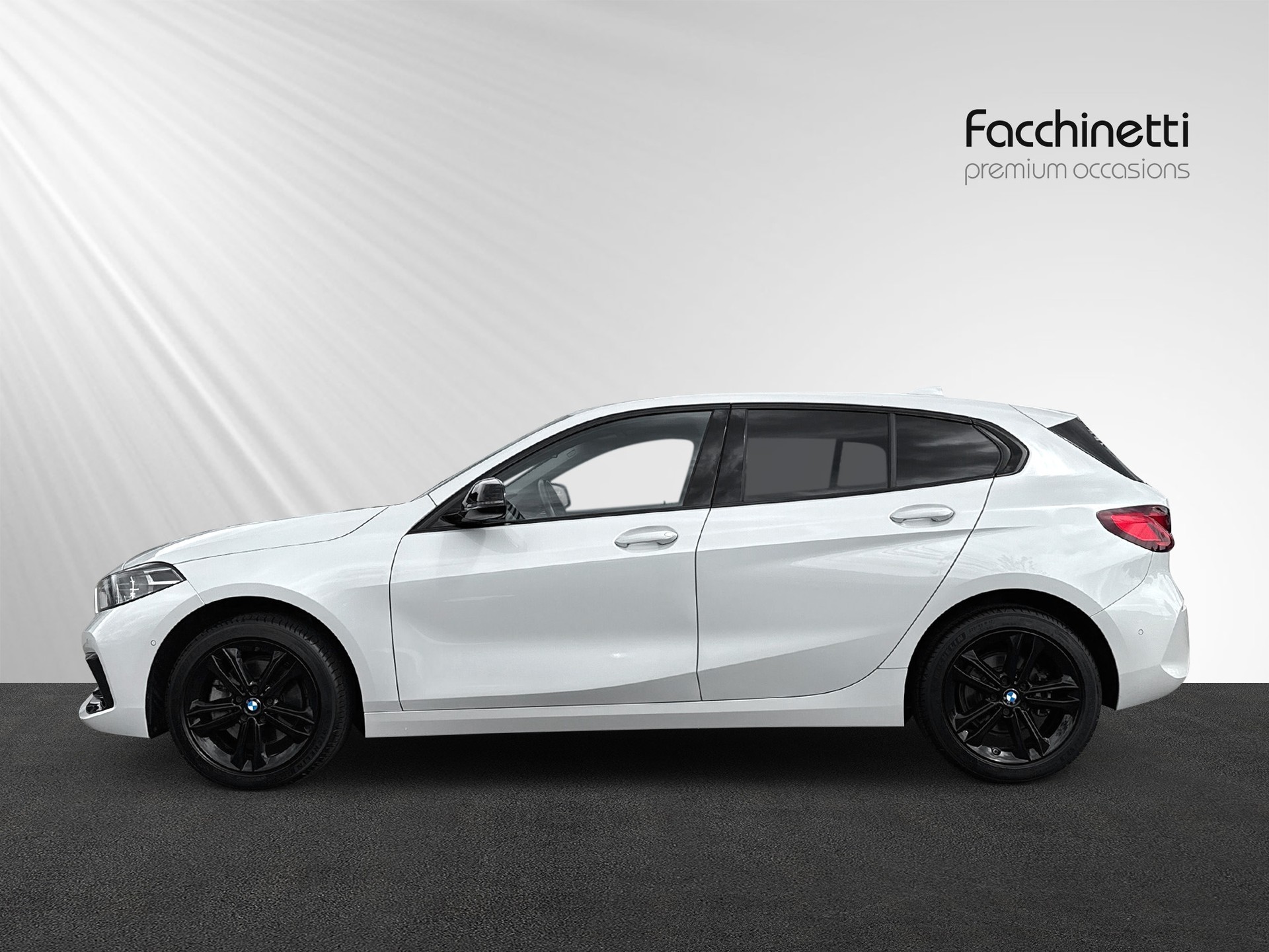 BMW 118i Sport Line Steptronic-image-1