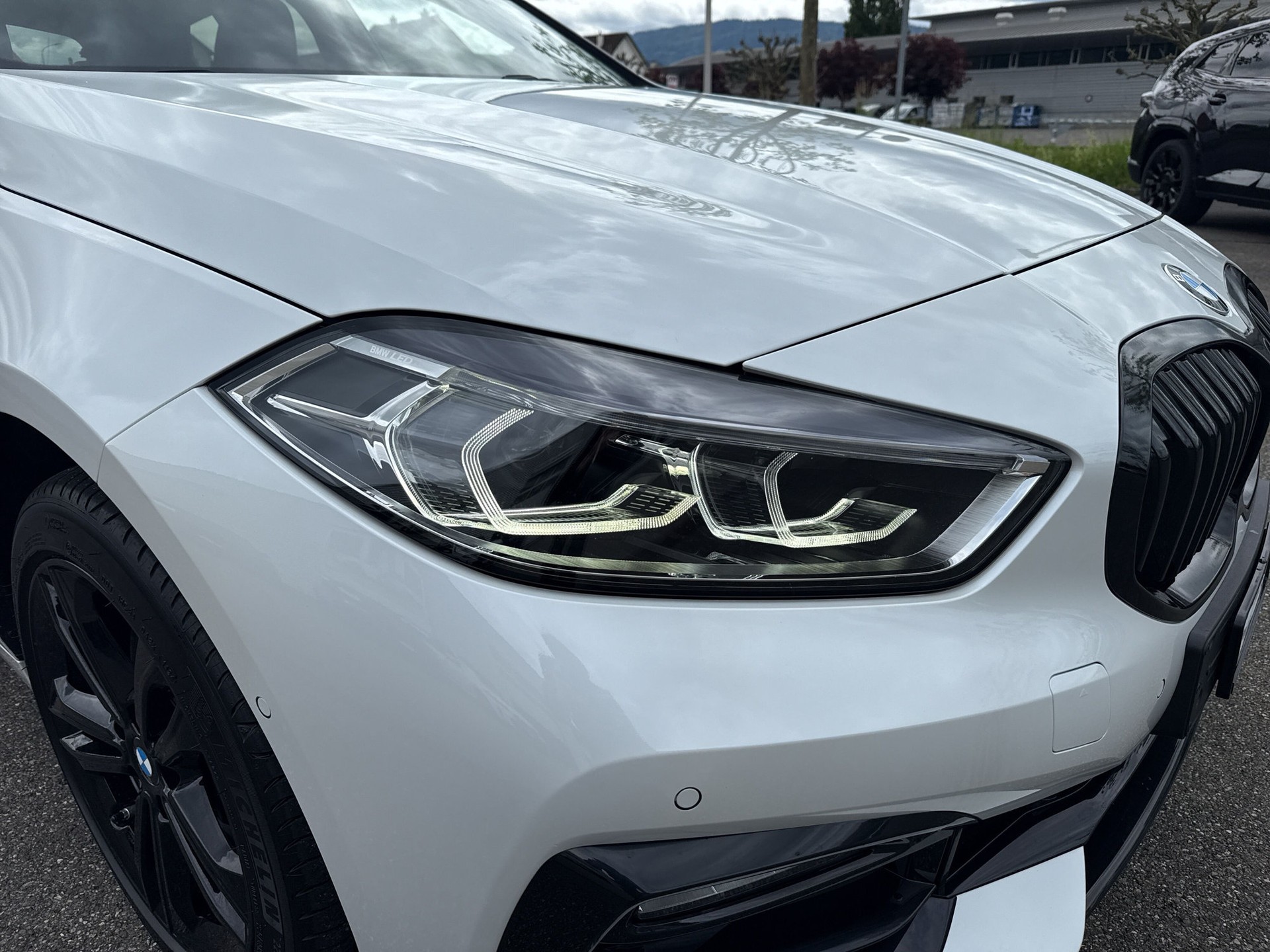 BMW 118i Sport Line Steptronic-image-17