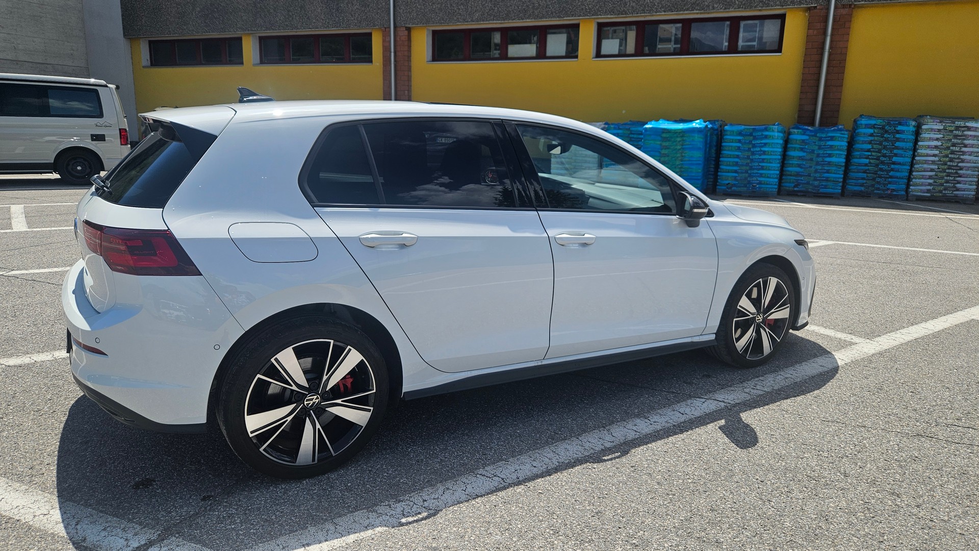 VW Golf 1.4 TSI PHEV GTE-image-1