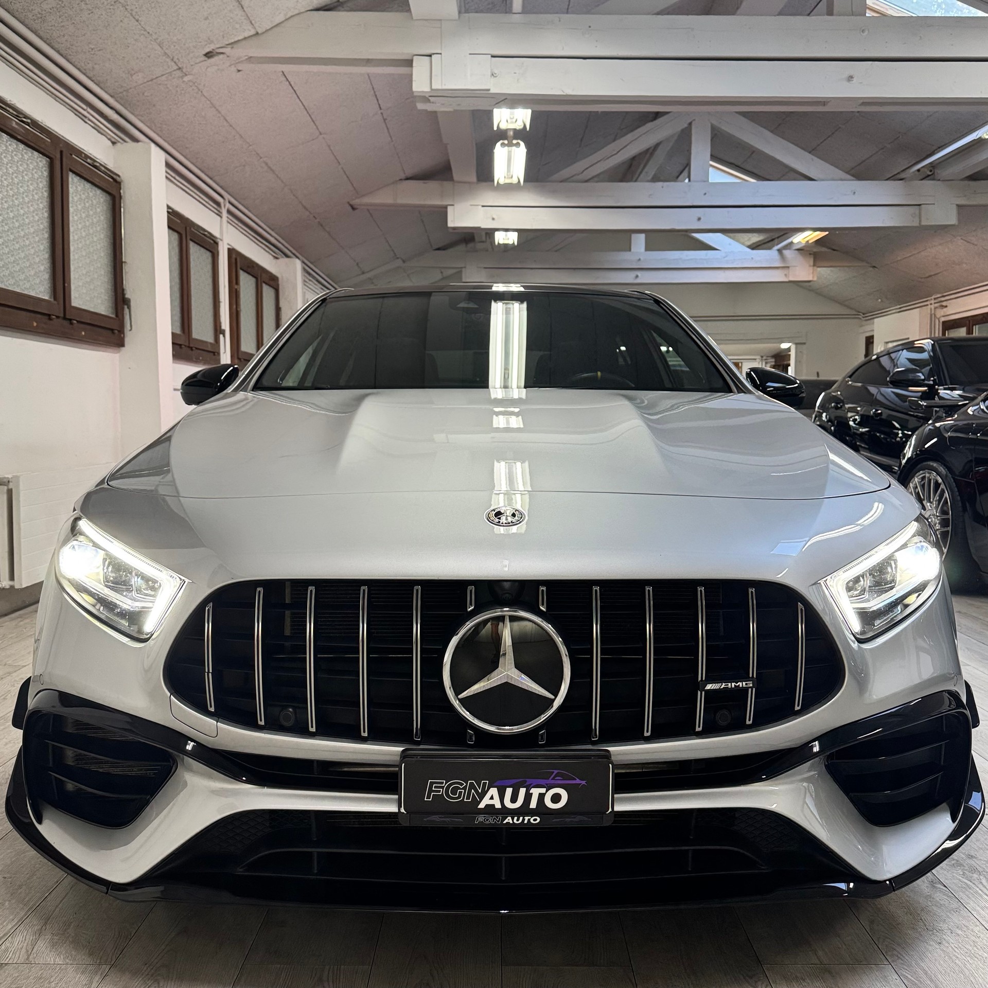 MERCEDES-BENZ A 45 S AMG 4Matic+ Speedshift-image-2