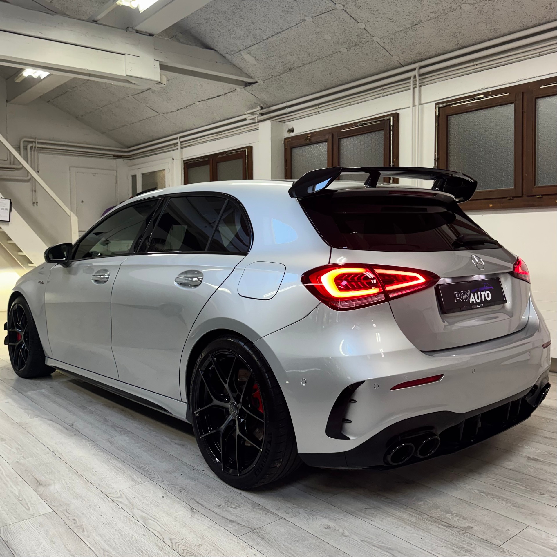 MERCEDES-BENZ A 45 S AMG 4Matic+ Speedshift-image-6