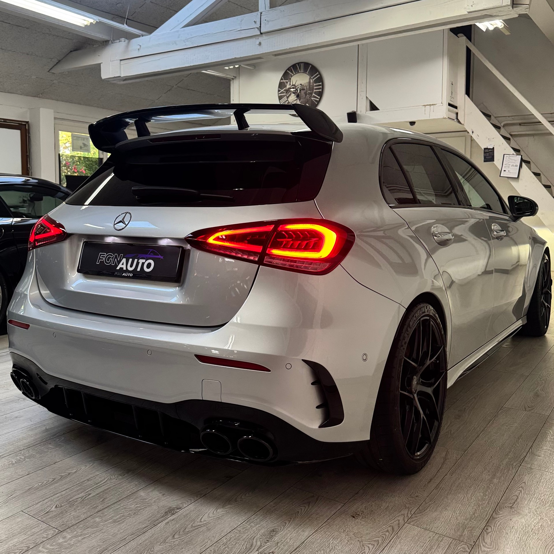MERCEDES-BENZ A 45 S AMG 4Matic+ Speedshift-image-4
