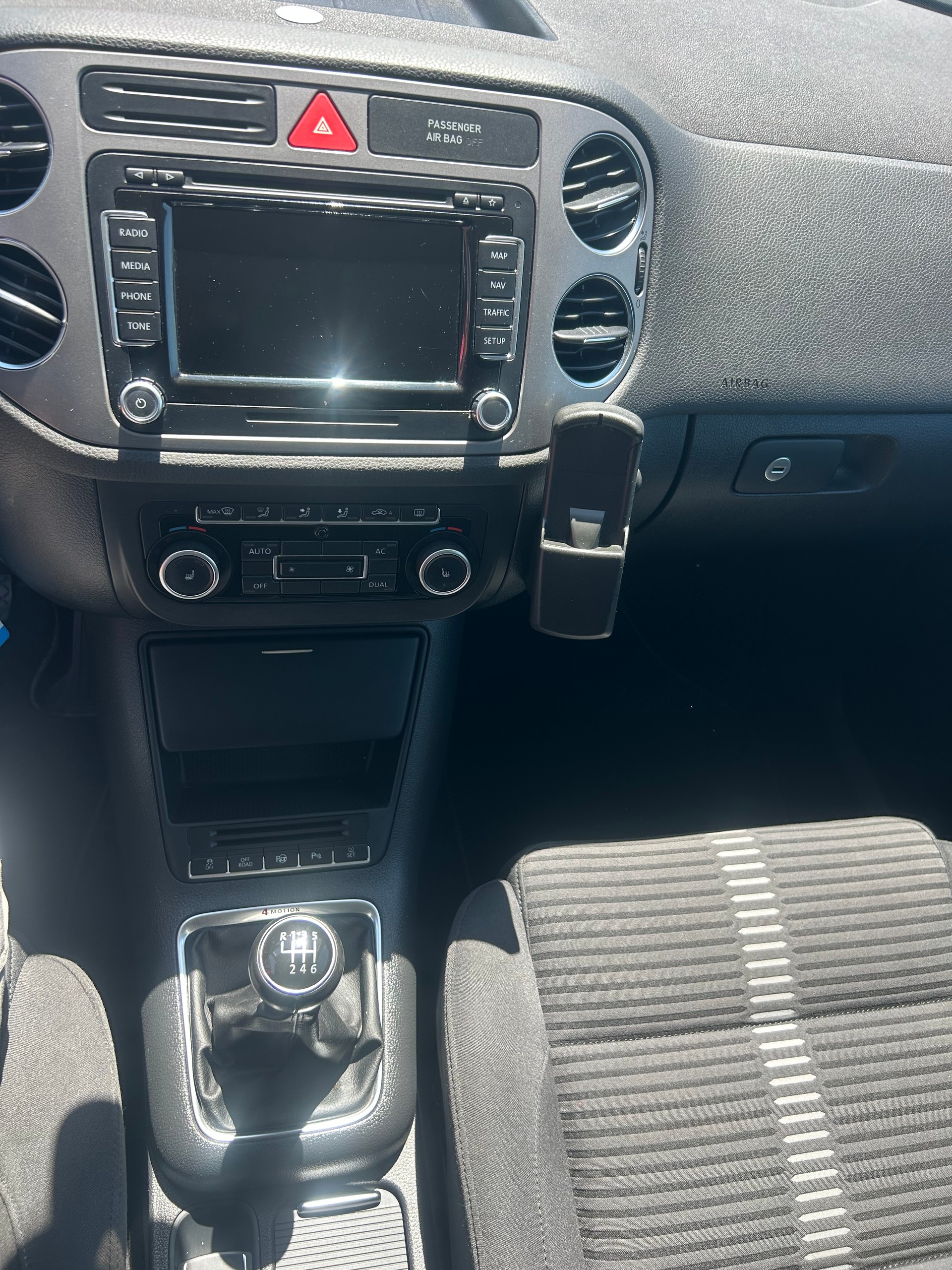 VW Tiguan 2.0 TDI Sport&Style-image-12