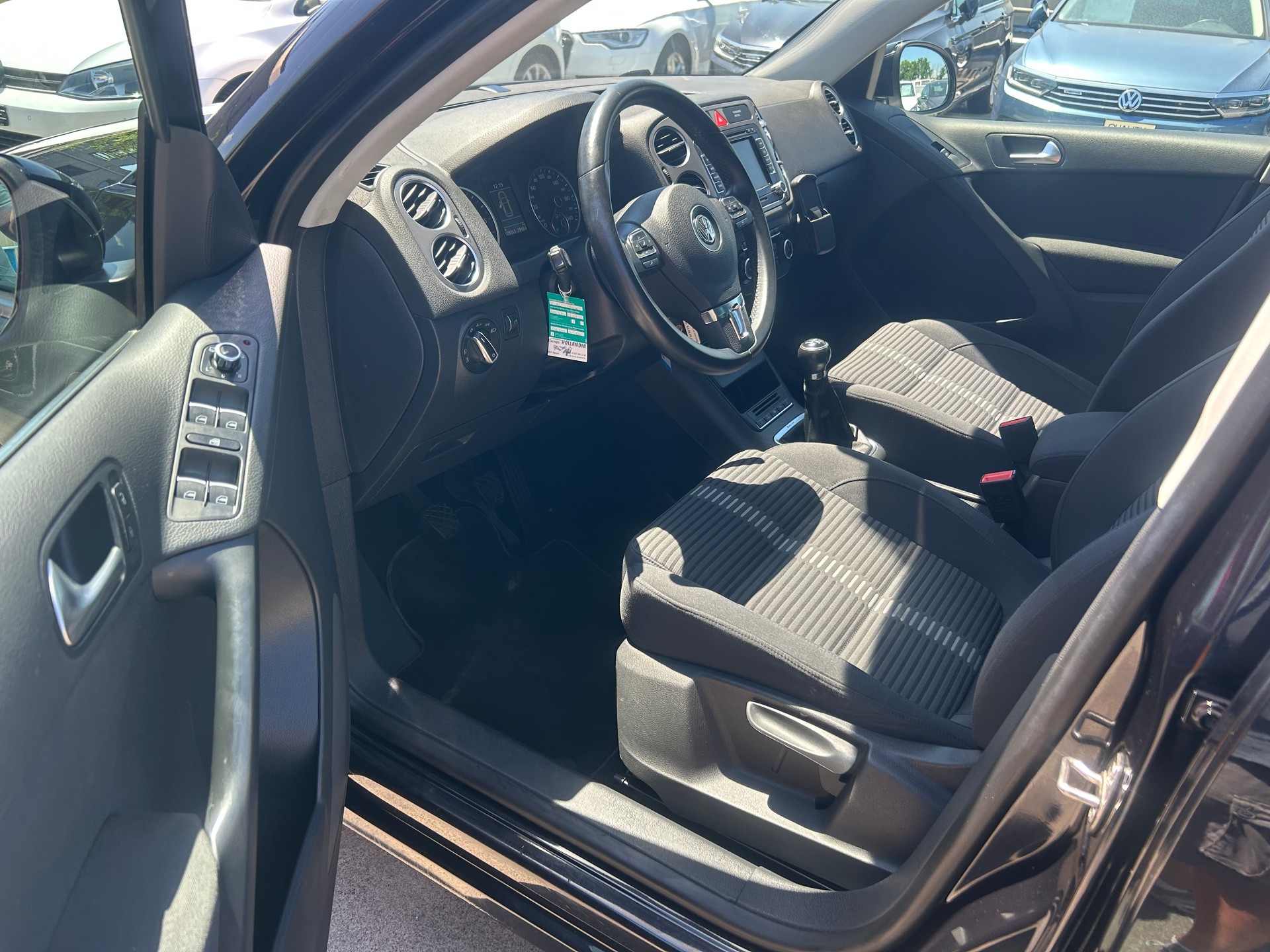 VW Tiguan 2.0 TDI Sport&Style-image-10