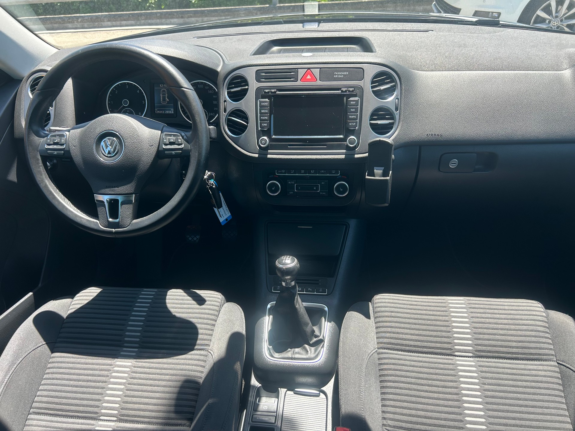 VW Tiguan 2.0 TDI Sport&Style-image-7