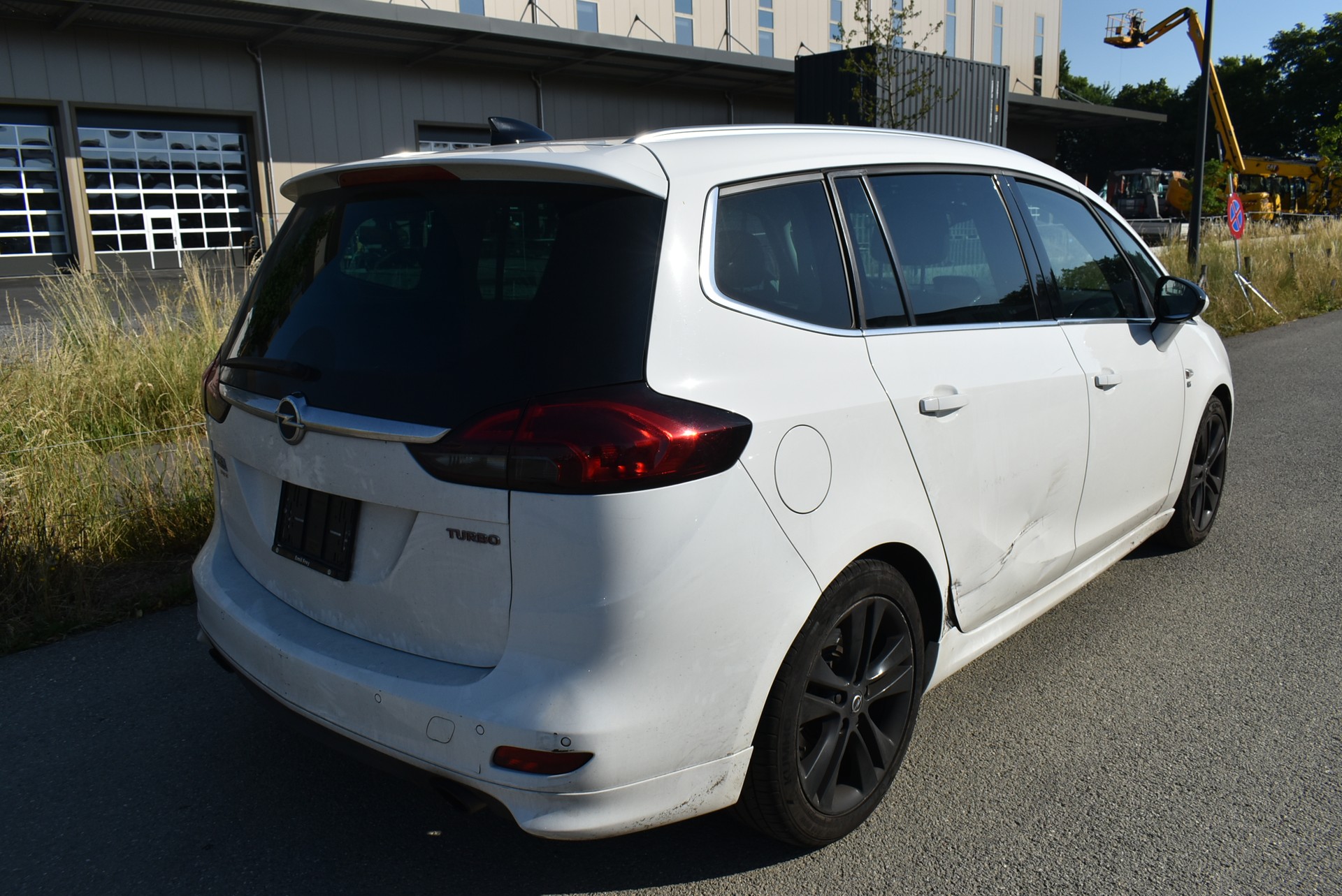 OPEL Zafira Tourer 1.6i 16V Turbo OPC Line-image-7