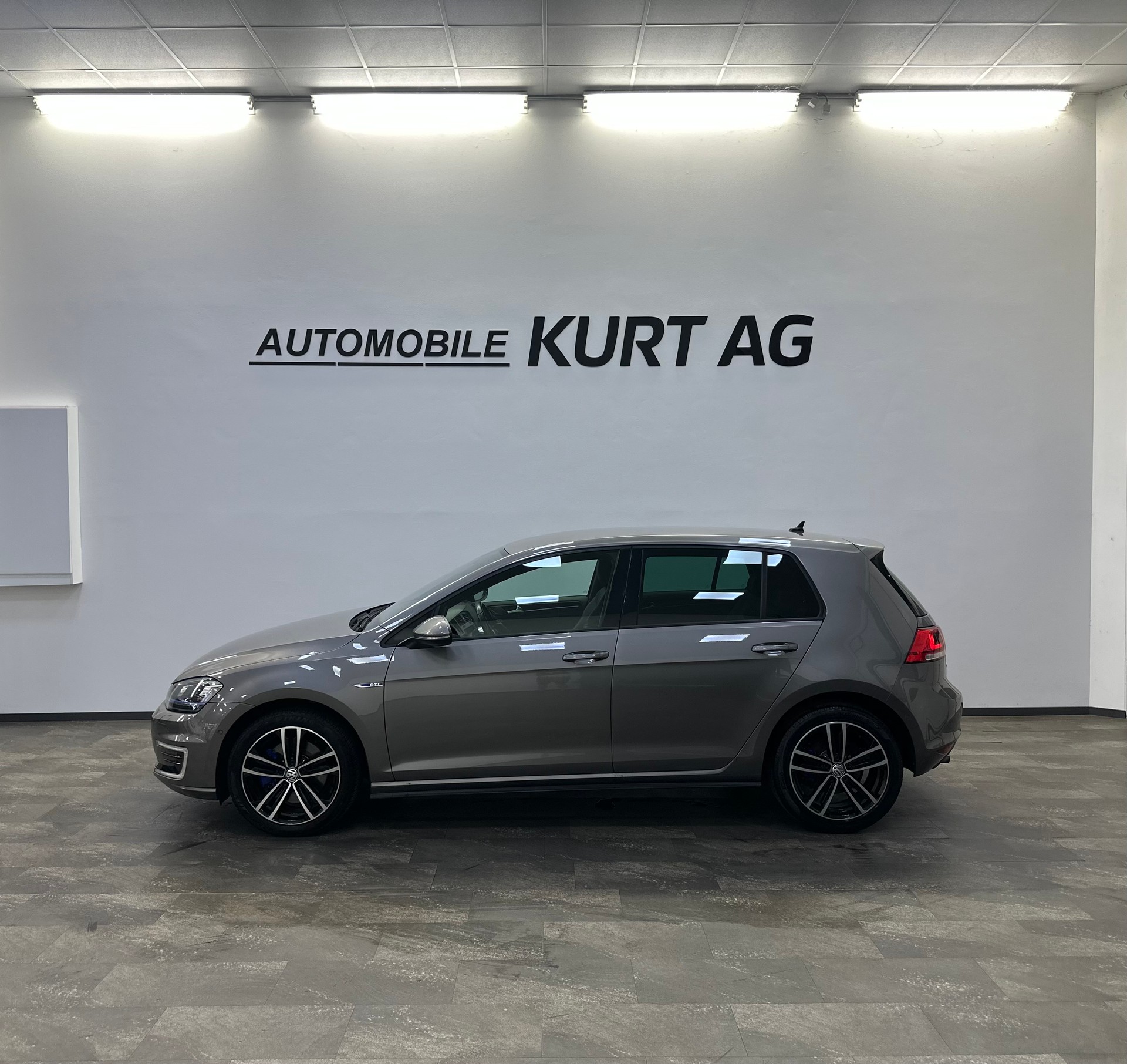 VW Golf 1.4 TSI GTE DSG-image-2