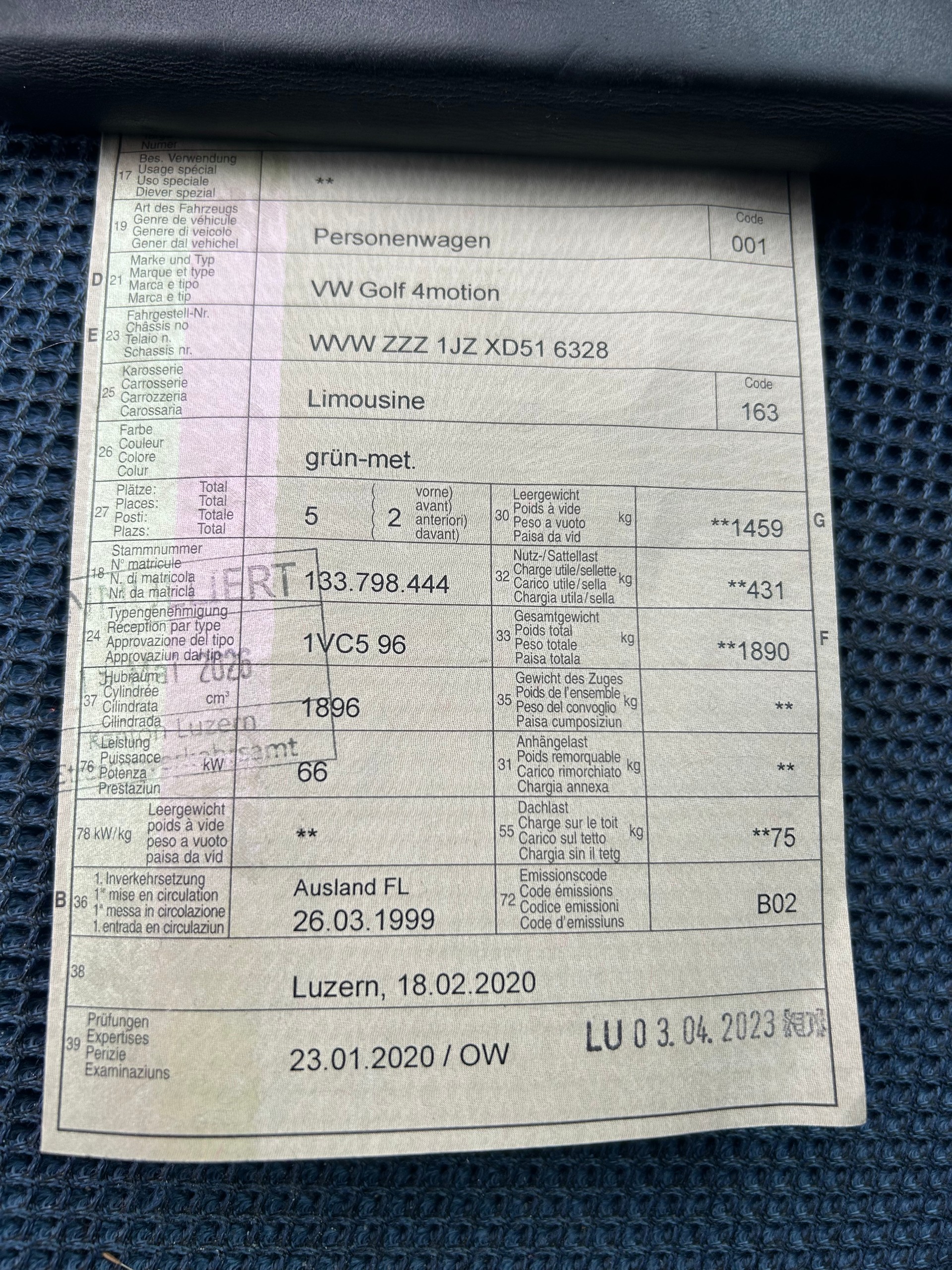 VW Golf 1.9 TDI Comfortline 4Motion-image-10