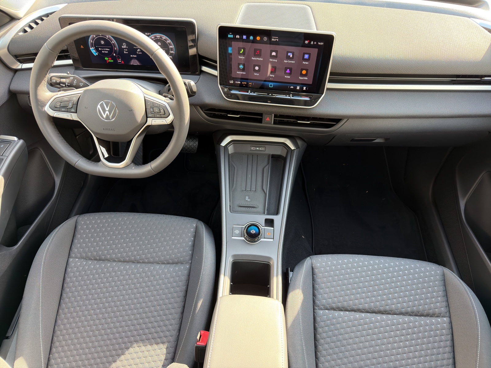 VW T-Roc 1.5 eTSI mHEV Trend DSG-image-8