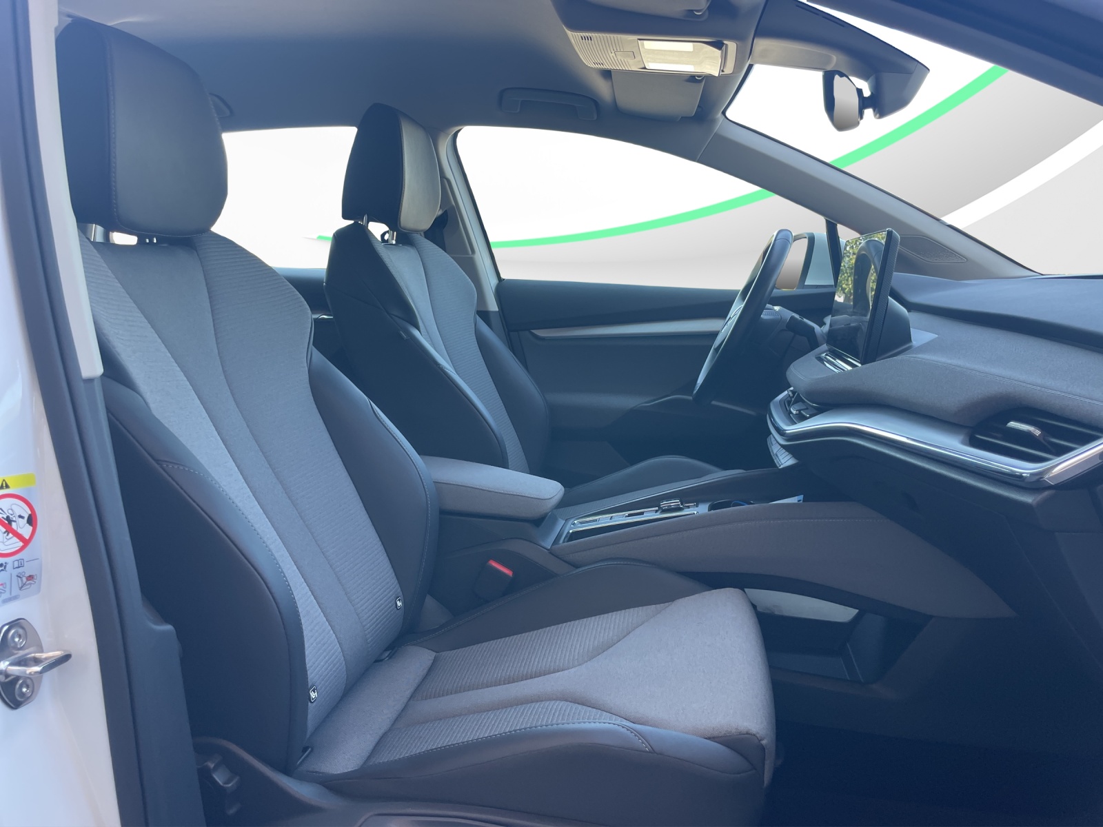 SKODA Enyaq iV 60-image-12