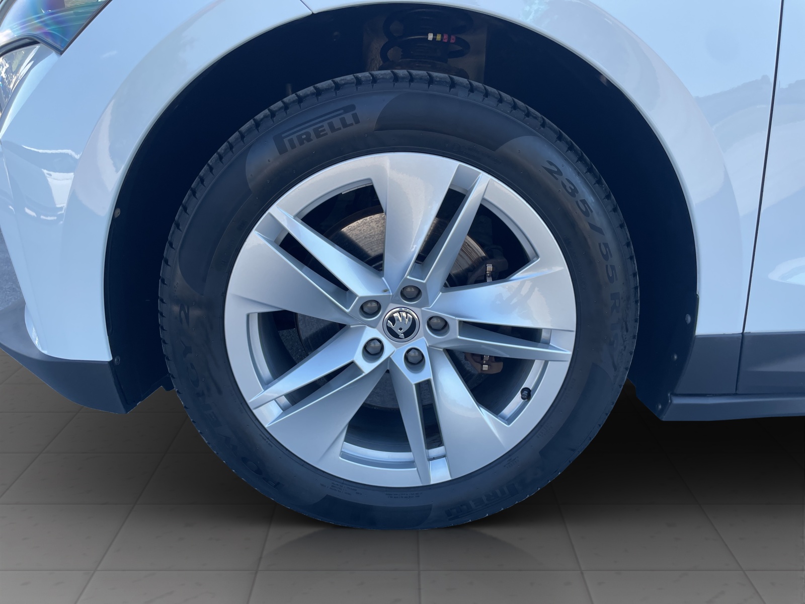 SKODA Enyaq iV 60-image-15