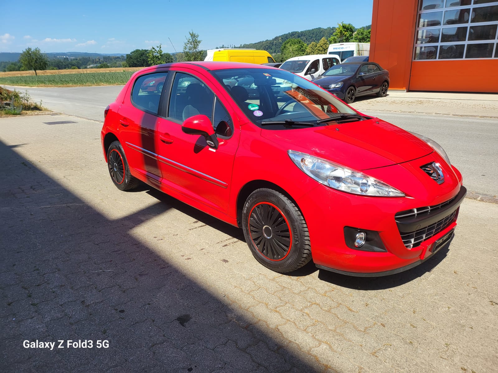 PEUGEOT 207 1.4 16V Millesim 200-image-1