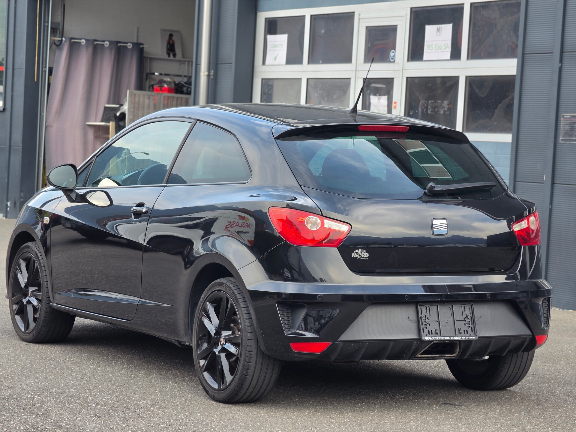 SEAT Ibiza SC 1.4 TSI Cupra R210 DSG-image-5