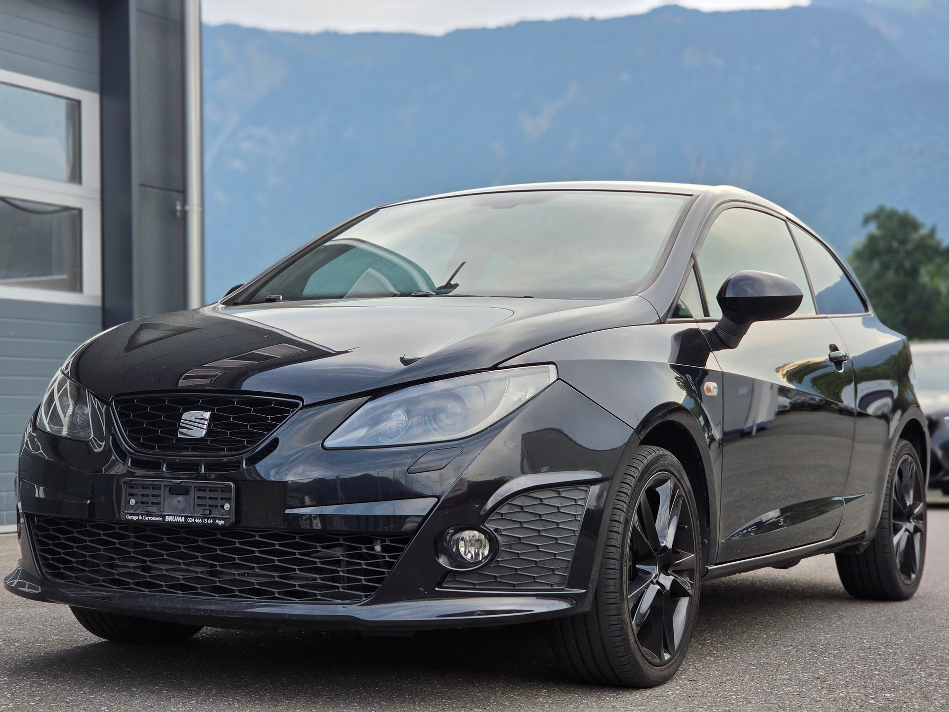 SEAT Ibiza SC 1.4 TSI Cupra R210 DSG-image-2