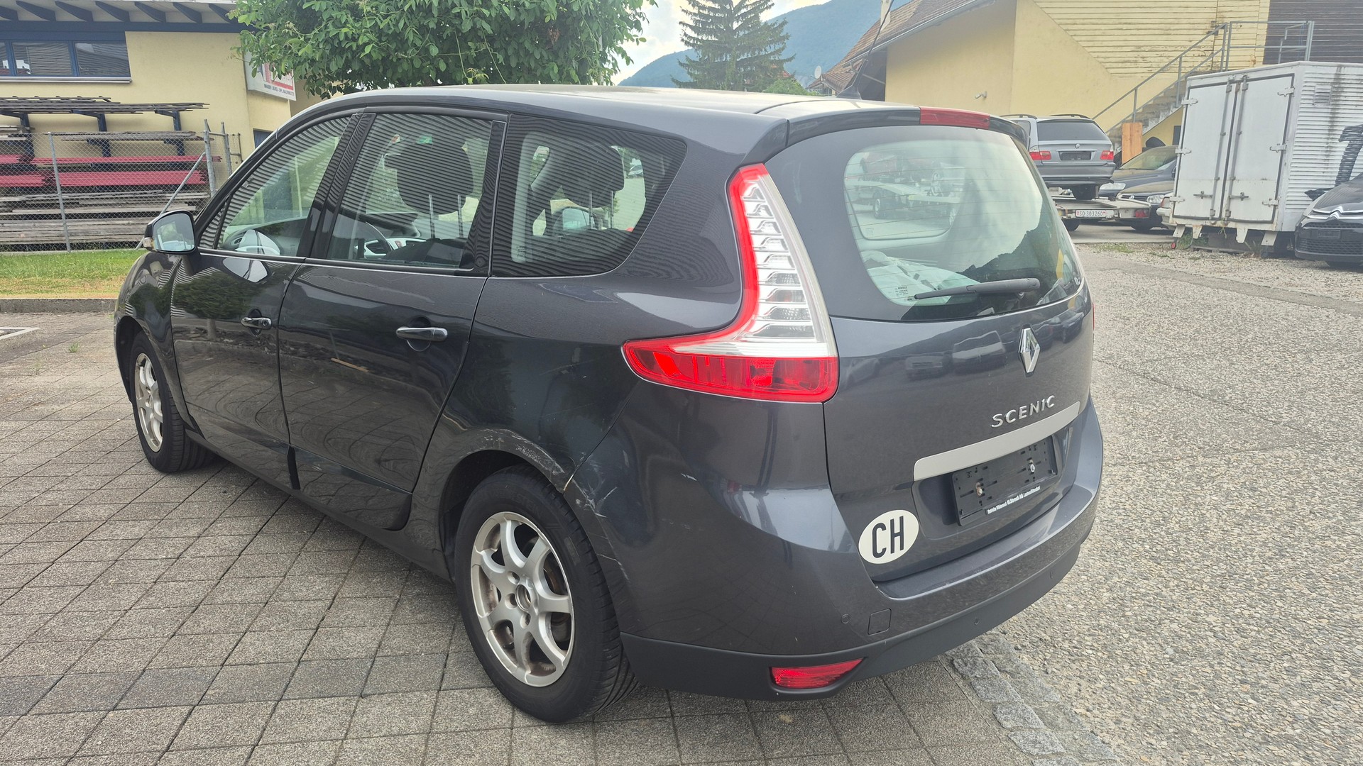 RENAULT Grand Scénic 1.4 16V Turbo Expression-image-4