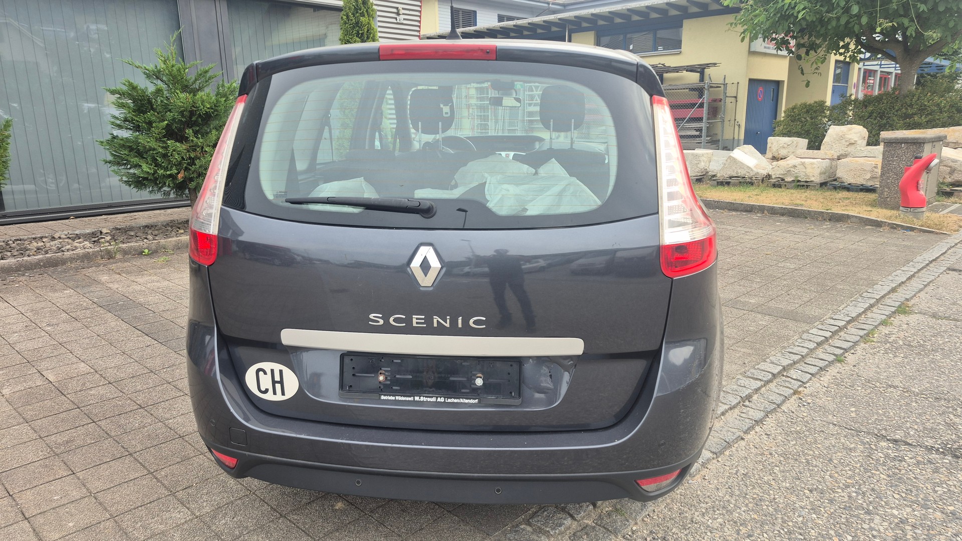RENAULT Grand Scénic 1.4 16V Turbo Expression-image-3