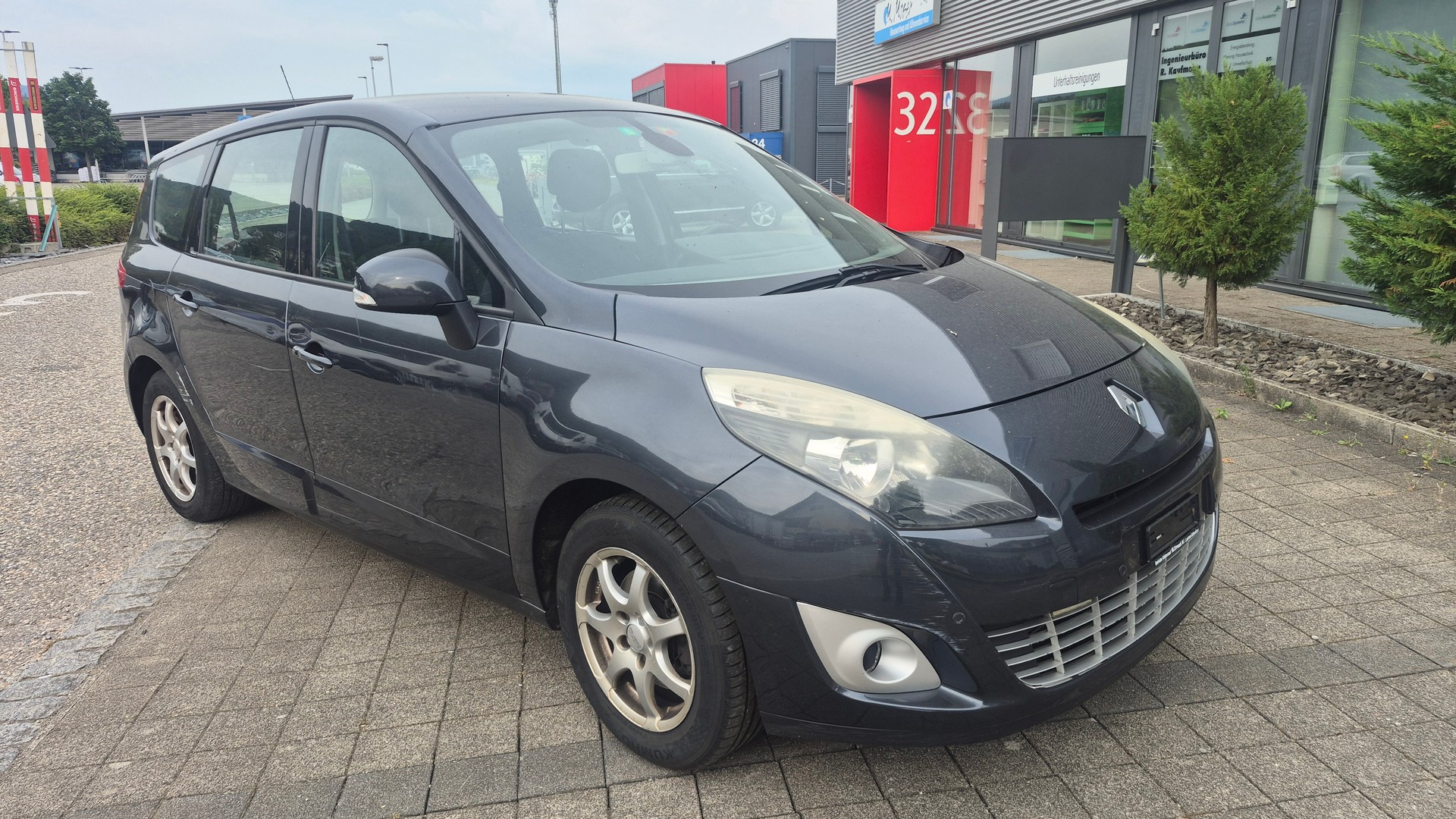 RENAULT Grand Scénic 1.4 16V Turbo Expression-image-0