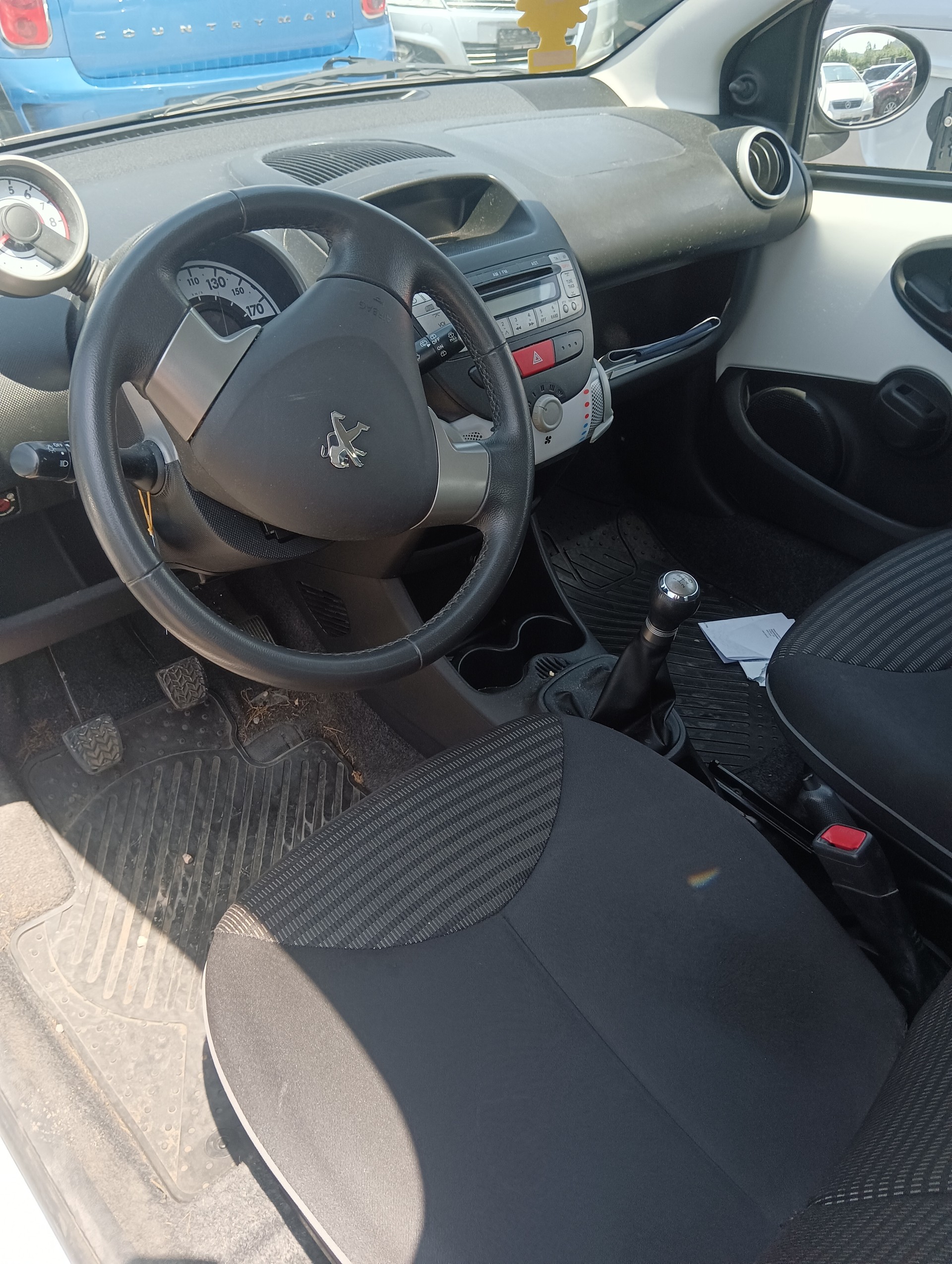 PEUGEOT 107 1.0 Access-image-5