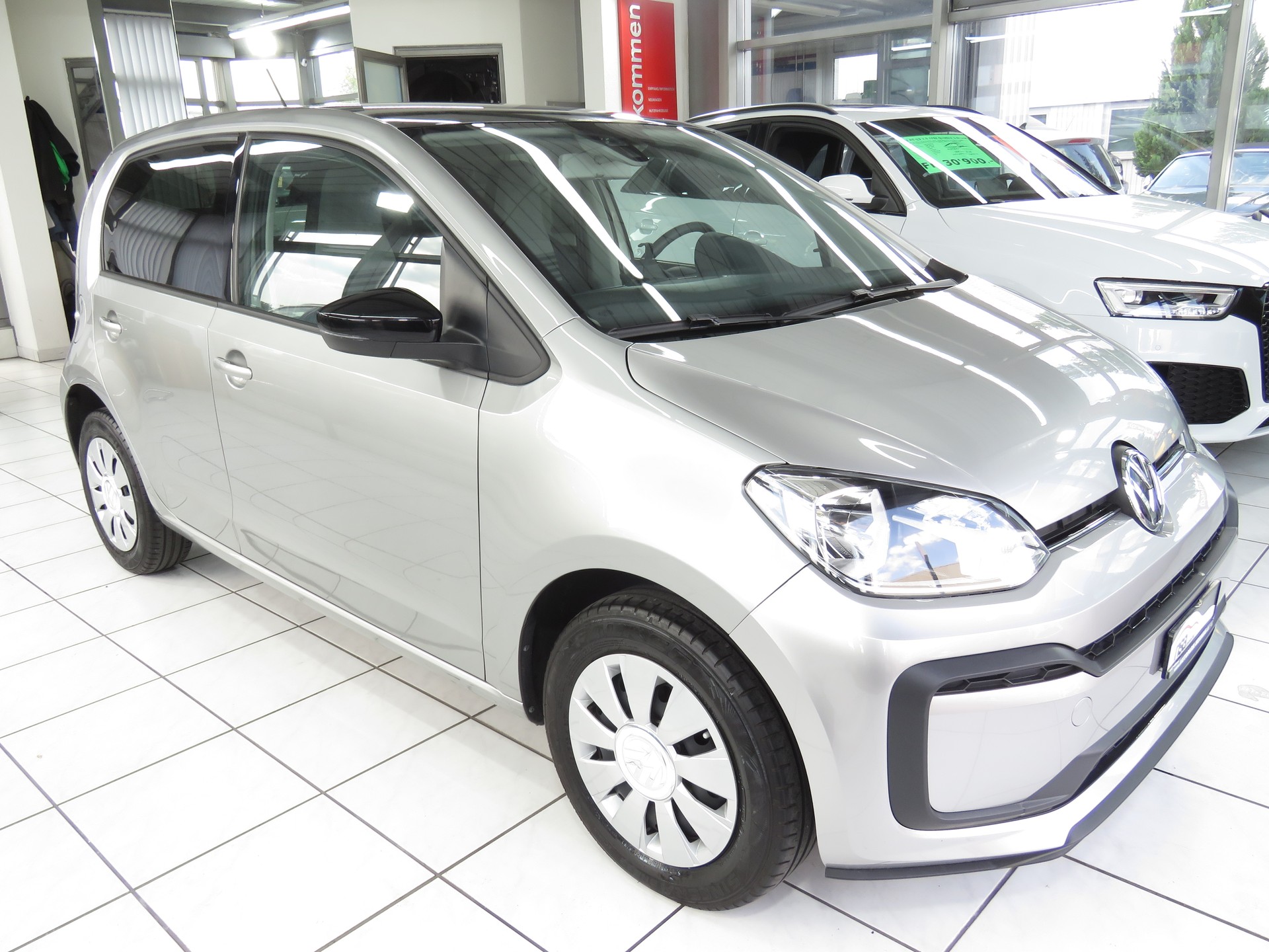 VW Up 1.0 TSI BMT move up-image-2