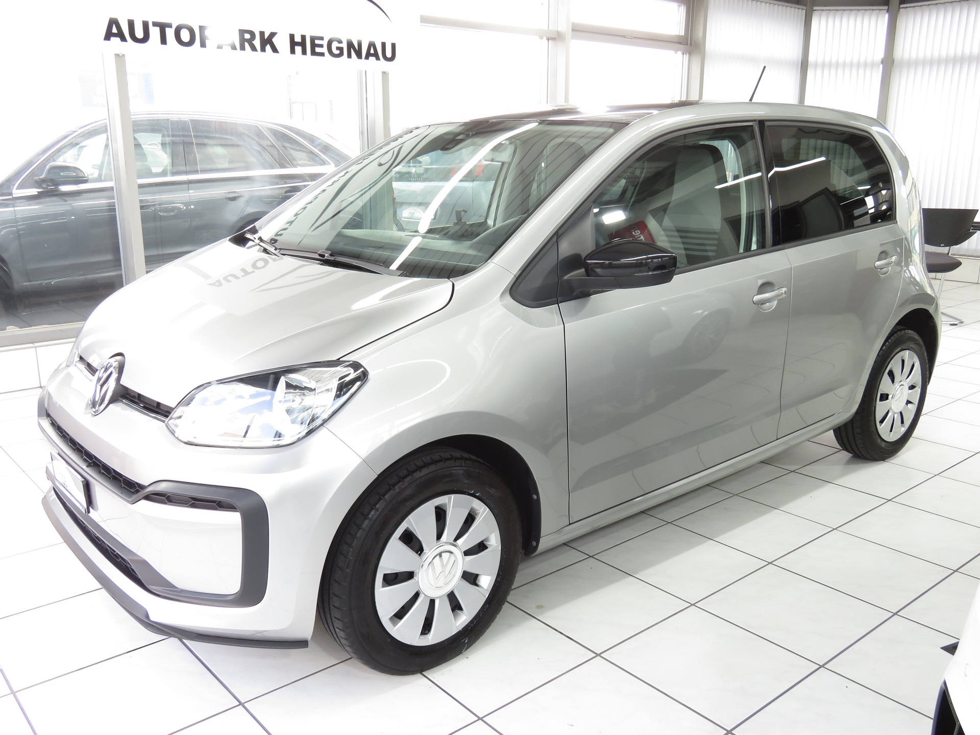 VW Up 1.0 TSI BMT move up-image-0