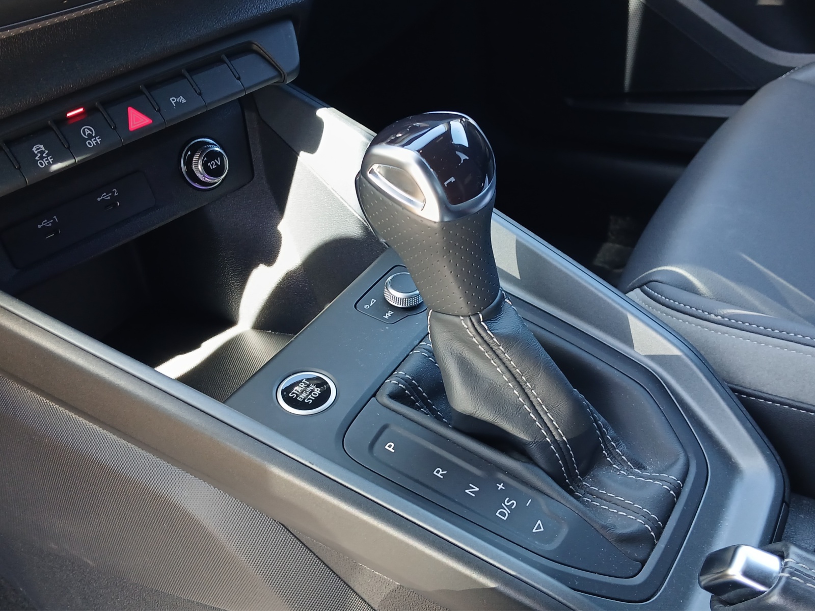 AUDI A1 Sportback 30 TFSI Attraction S-tronic-image-15