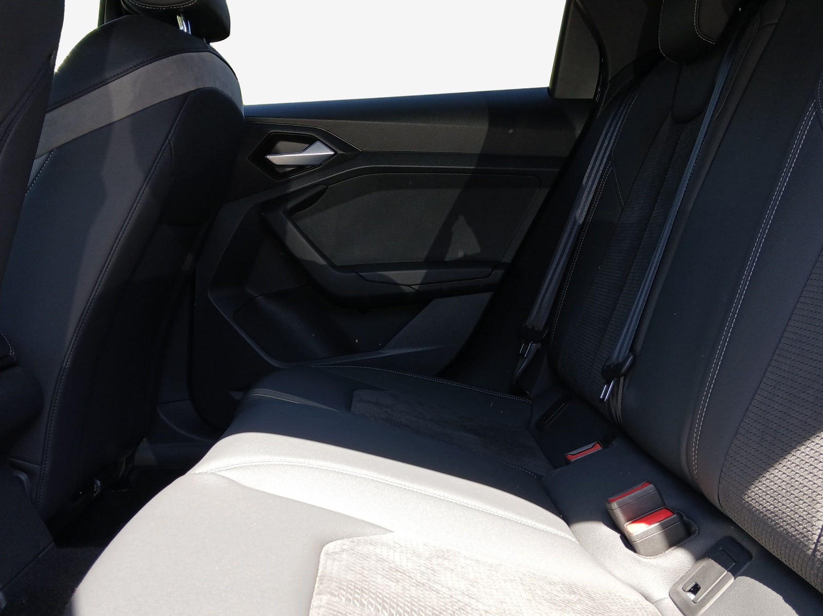 AUDI A1 Sportback 30 TFSI Attraction S-tronic-image-11