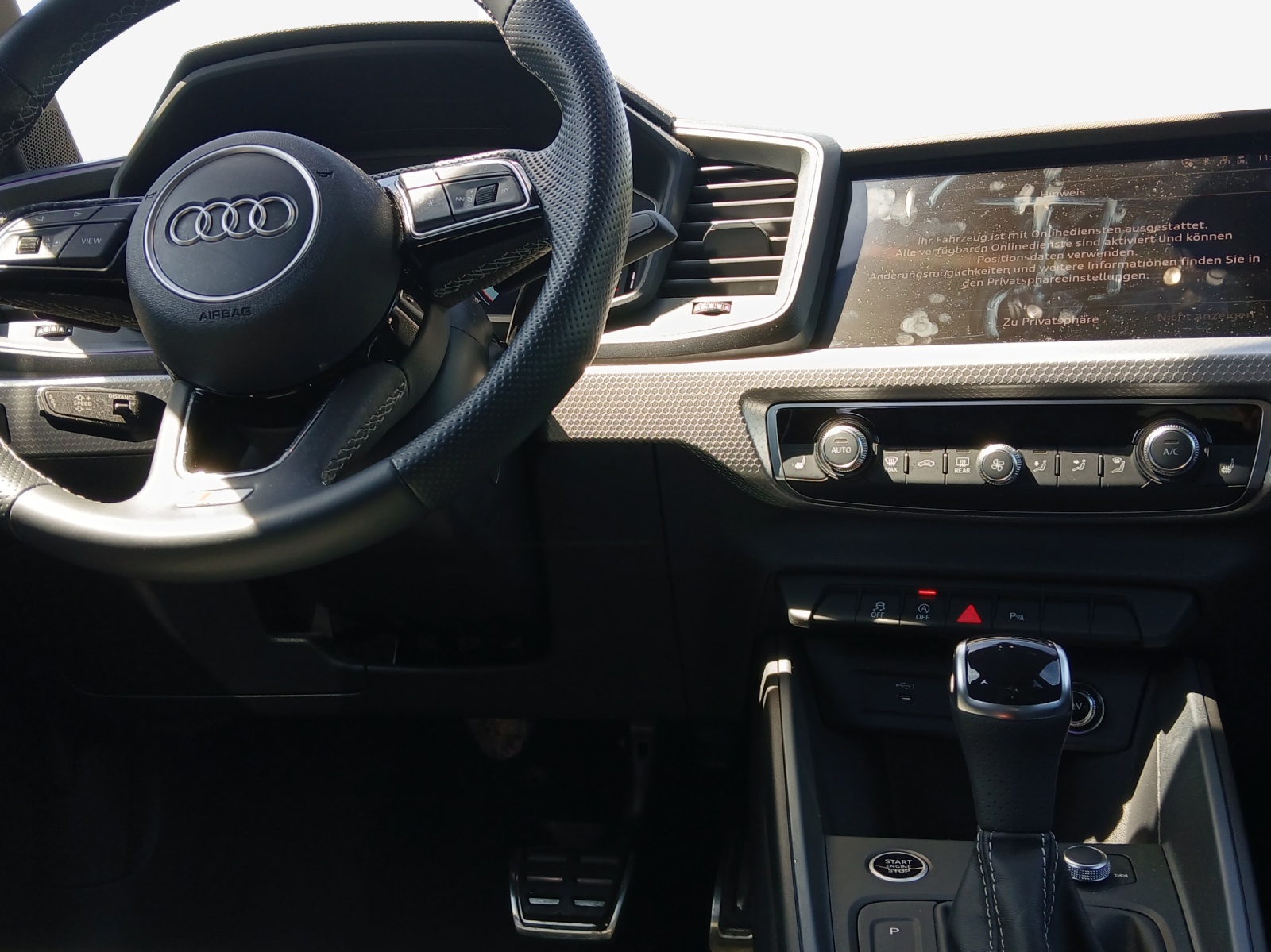 AUDI A1 Sportback 30 TFSI Attraction S-tronic-image-8