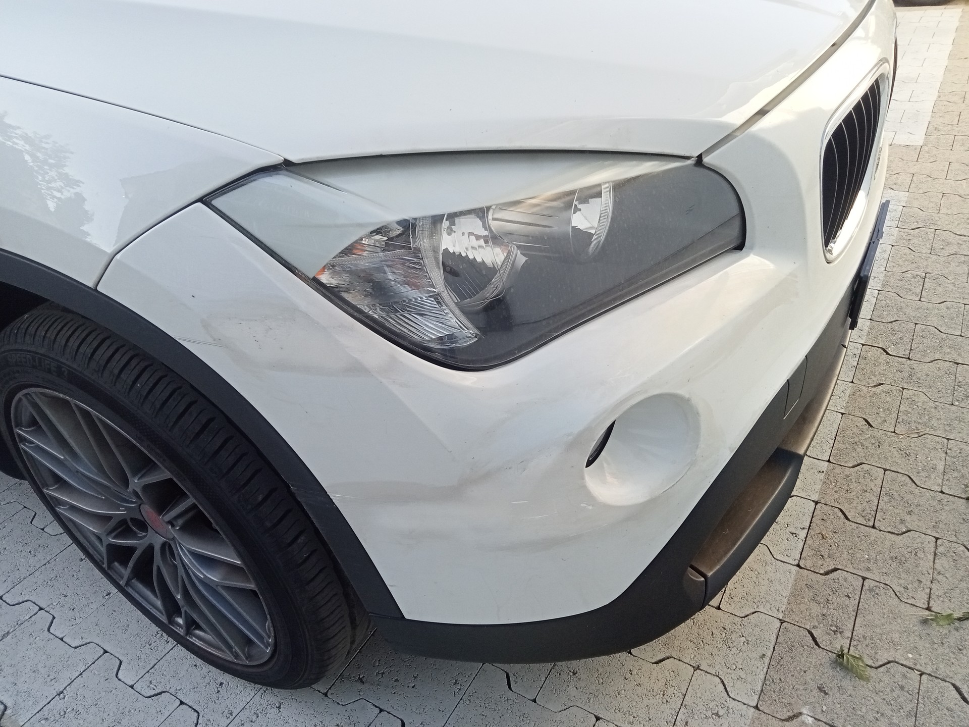 BMW 18i sDrive-image-2