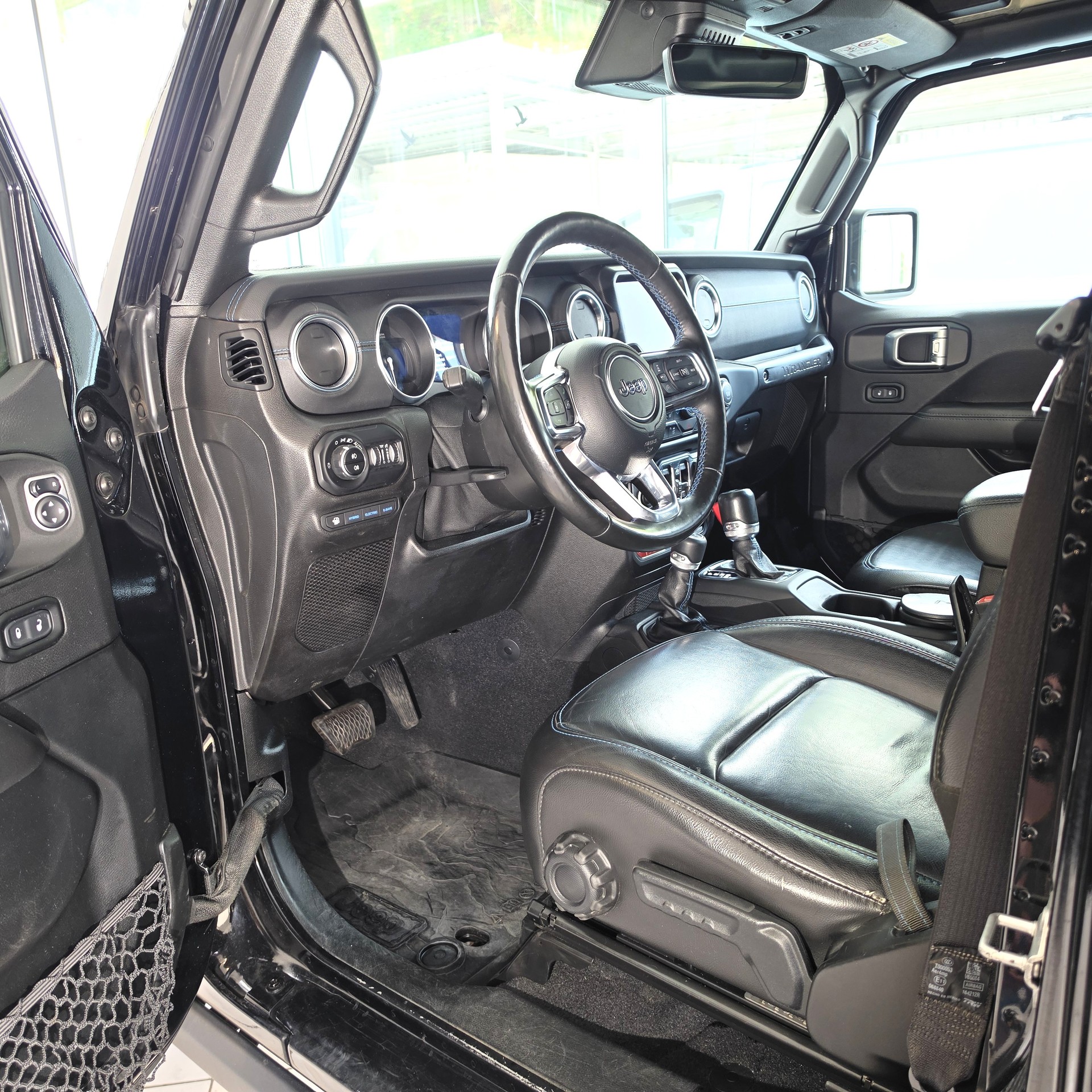 JEEP Wrangler 2.0 PHEV Unlimited Rubicon DT Automatic-image-15