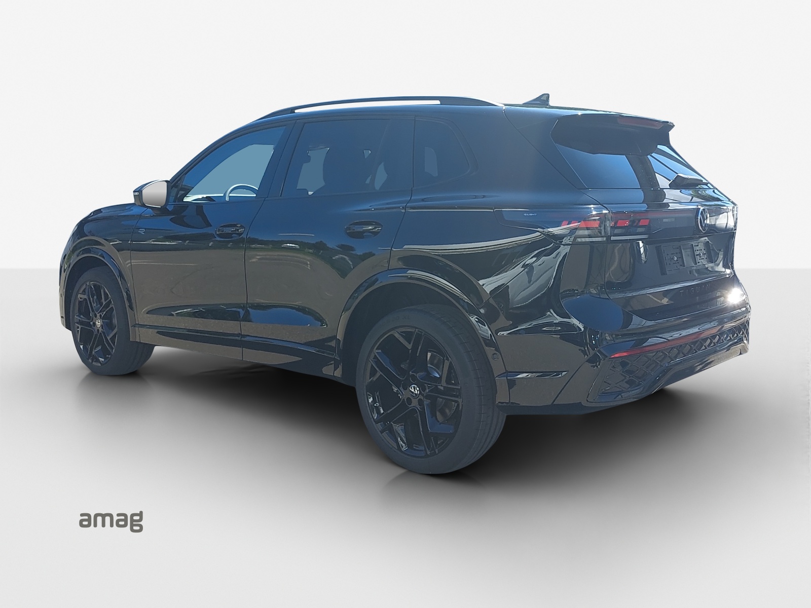 VW Tiguan 2.0 TSI DSG R-Line Plus 4Motion-showroom-element-2