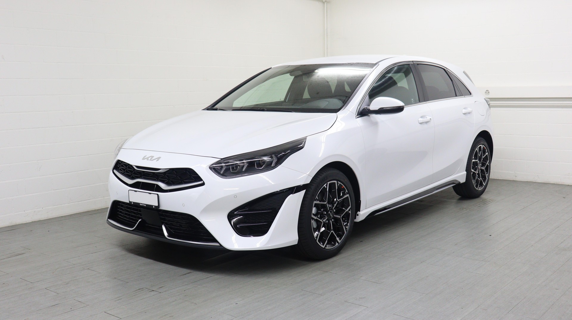KIA Ceed 1.5 T-GDi MHEV GT-Line-image-1