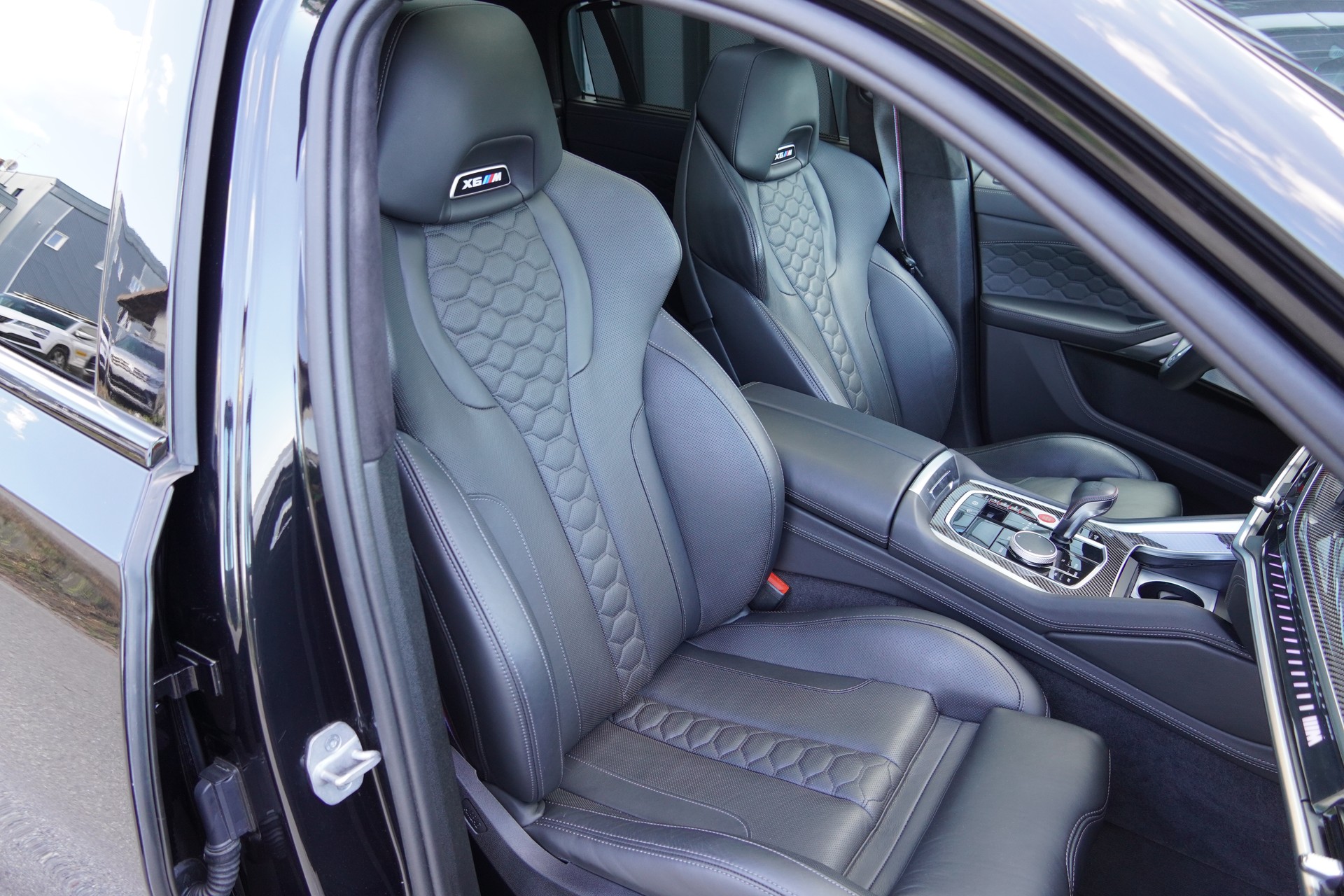 BMW X6M Steptronic M Competition-image-9