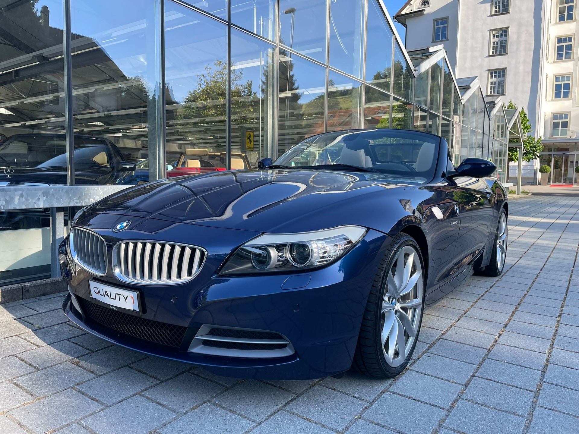 BMW Z4 sDrive35i DKG-image-2
