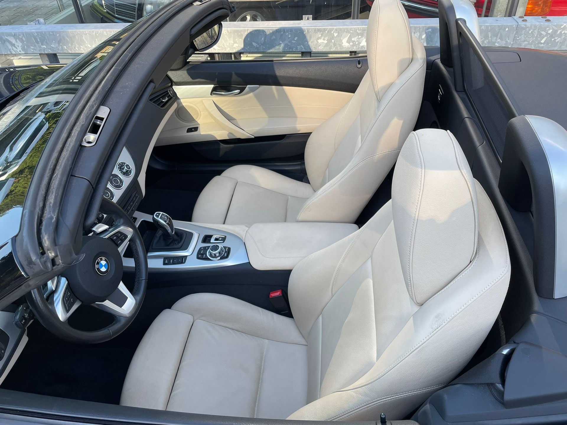 BMW Z4 sDrive35i DKG-image-9