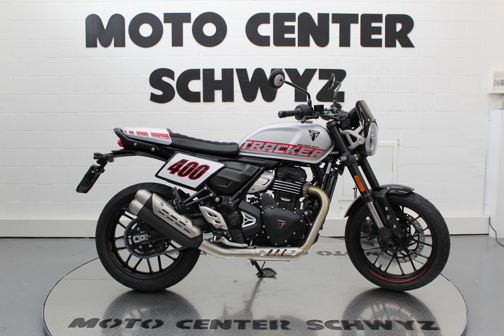 TRIUMPH Tracker 400