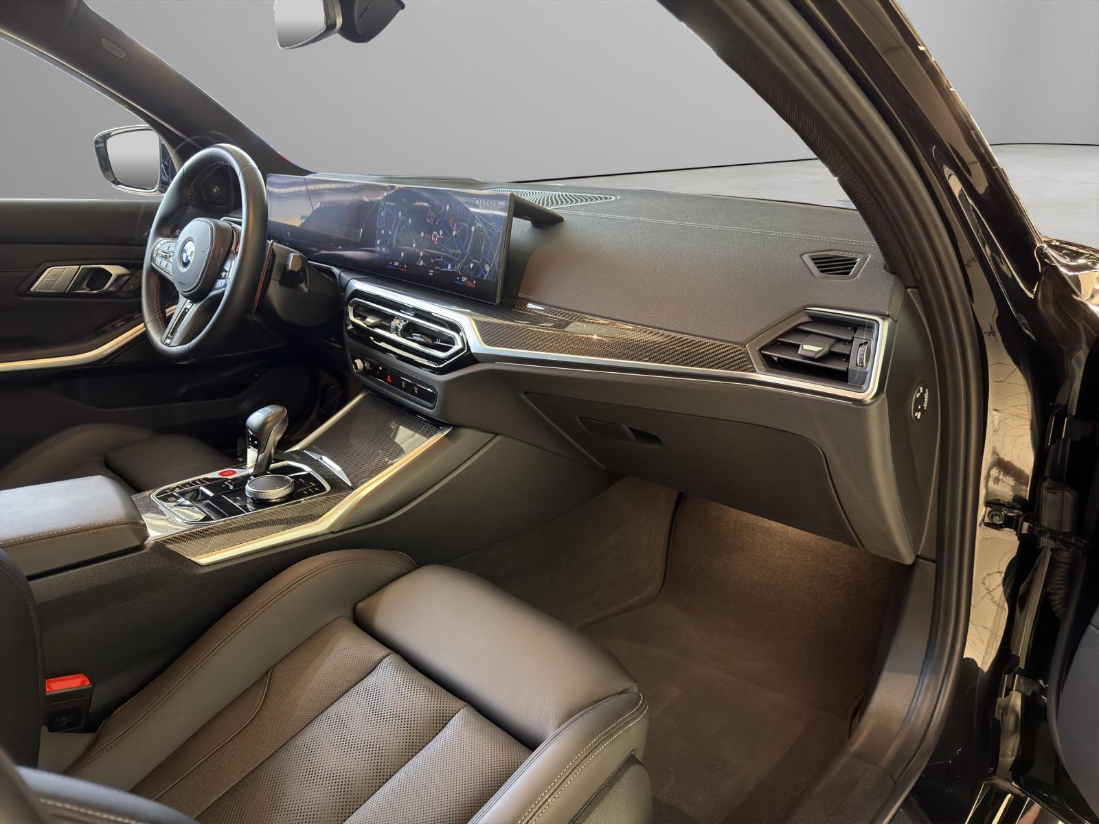 BMW M3 Competition xDrive Touring-image-18