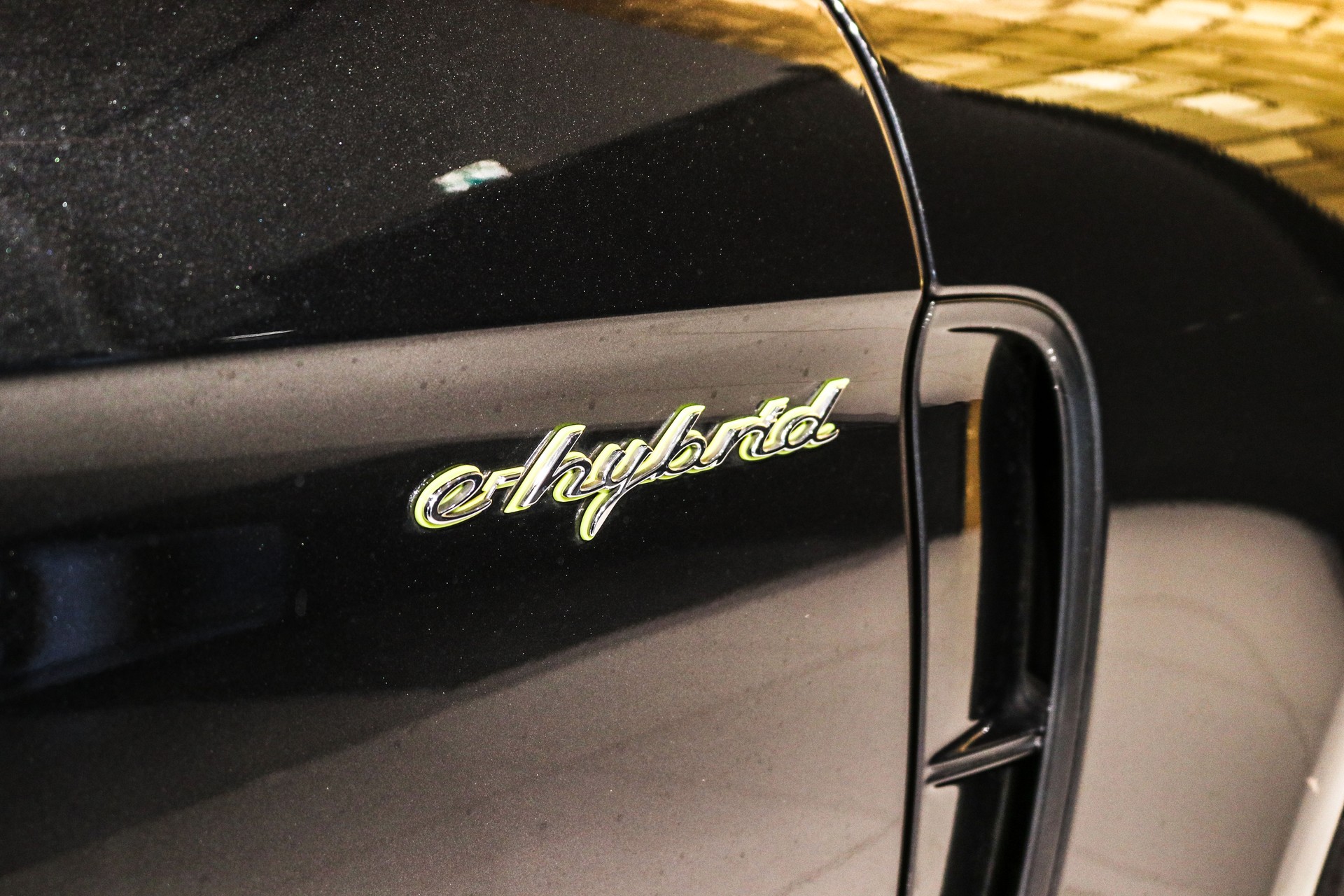PORSCHE Panamera 4 E-Hybrid 10 Years Edition PDK-image-8